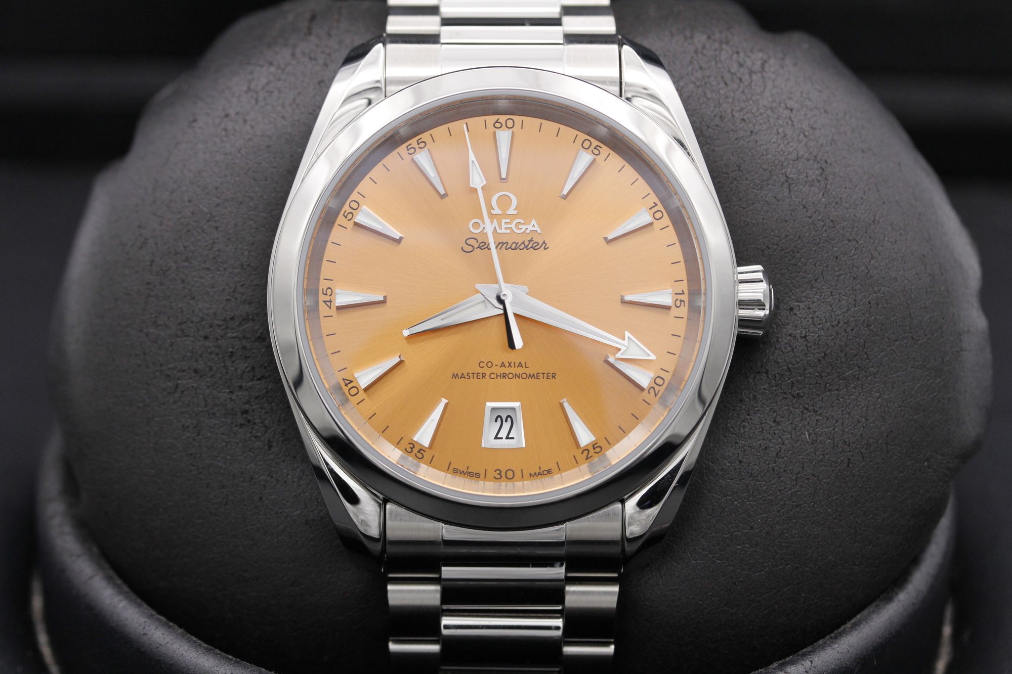 Omega Aqua Terra Shades  - 220.10.38.20.12.001 - Saffron - Stainless Steel - 38mm - Mint