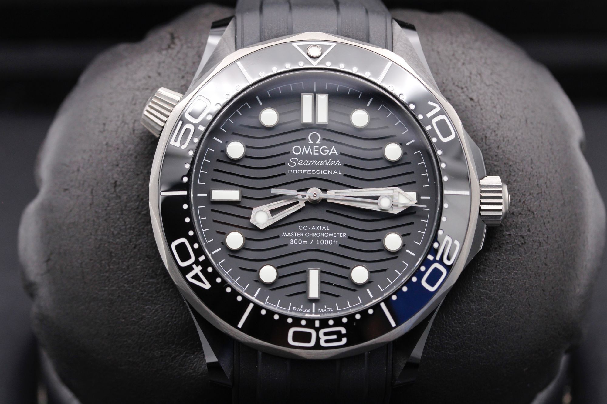 Omega seamaster ceramic online black