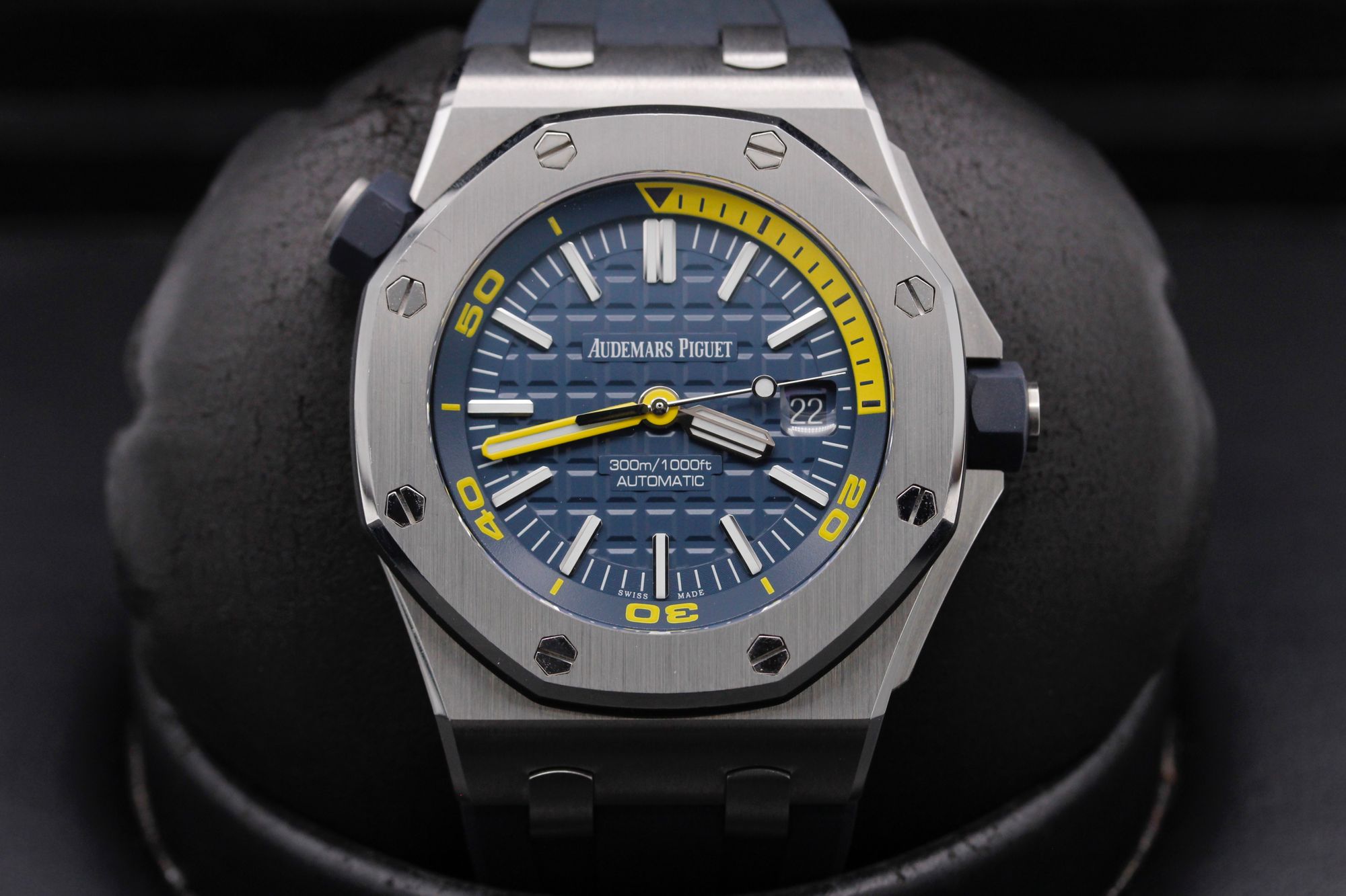 Audemars piguet royal cheap oak offshore diver blue