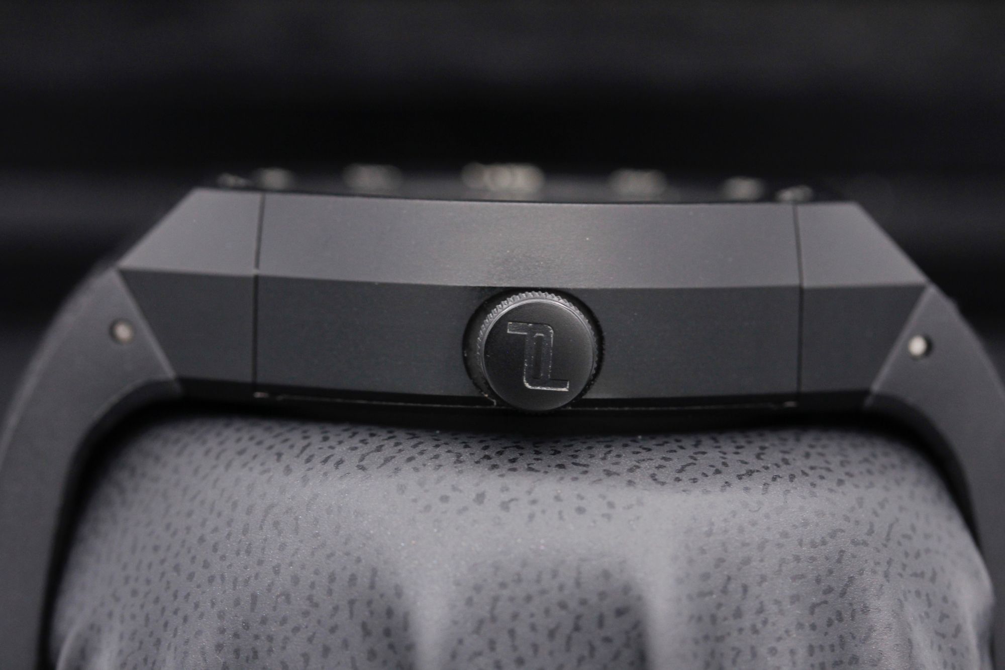 FSOT: Porsche Design Monobloc Actuator Flyback LE "PD017.813" - 6033.6.01.009.06.2 - Black - Titanium - 45mm - Mint image 3