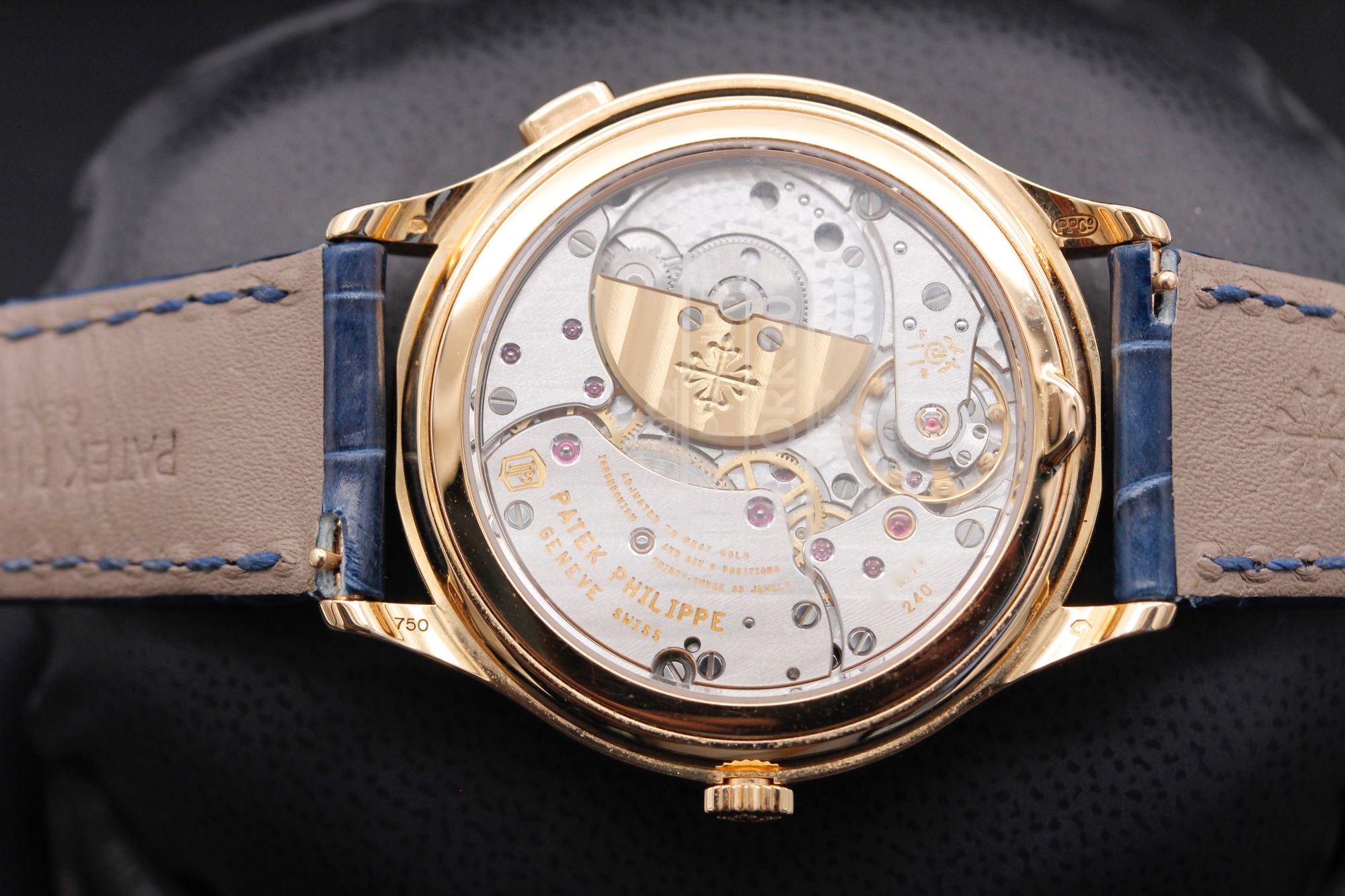 Pre-Owned Patek Philippe World Time 