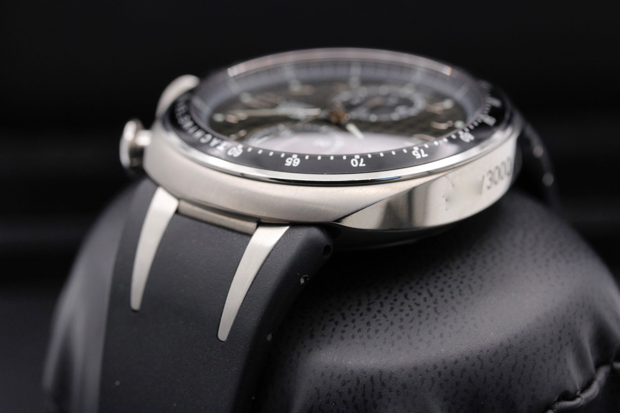 FSOT: Oris TT3 F1 Williams Chronograph "Limited Edition" - 01 673 7587 7084 - Black Carbon Fiber - Titanium - 42mm - Excellent image 5