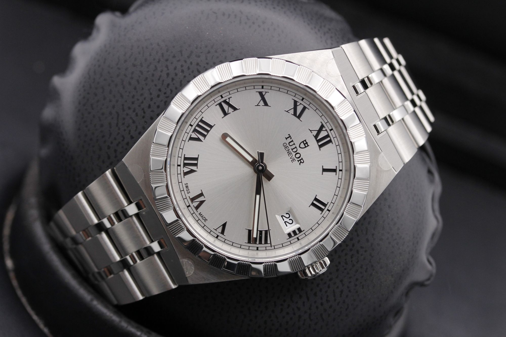 Tudor Royal 28500 | OC WATCH GUY Tudor Royal 28500 | OC WATCH GUY