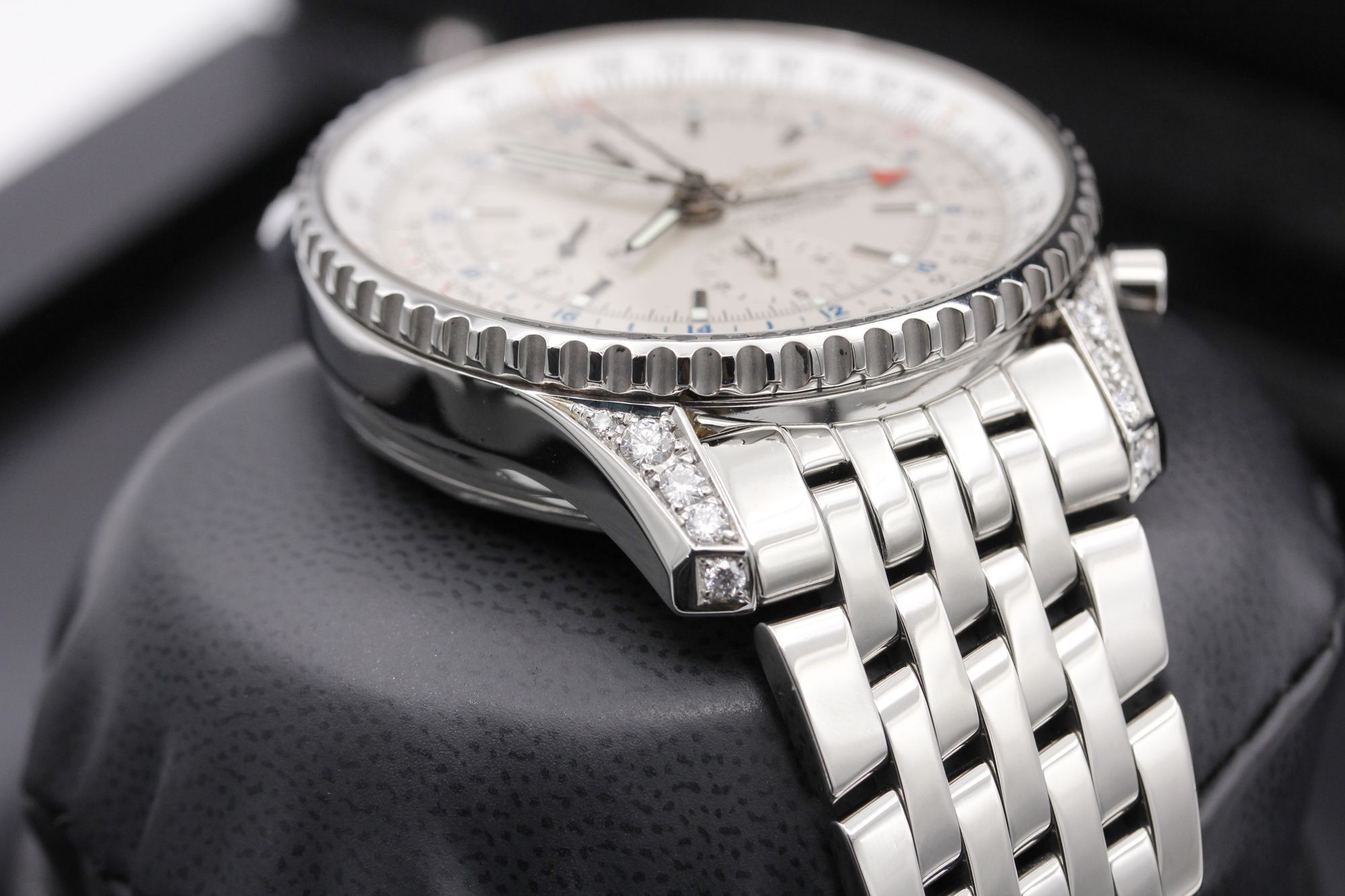 Pre-Owned Breitling Navitimer World GMT 