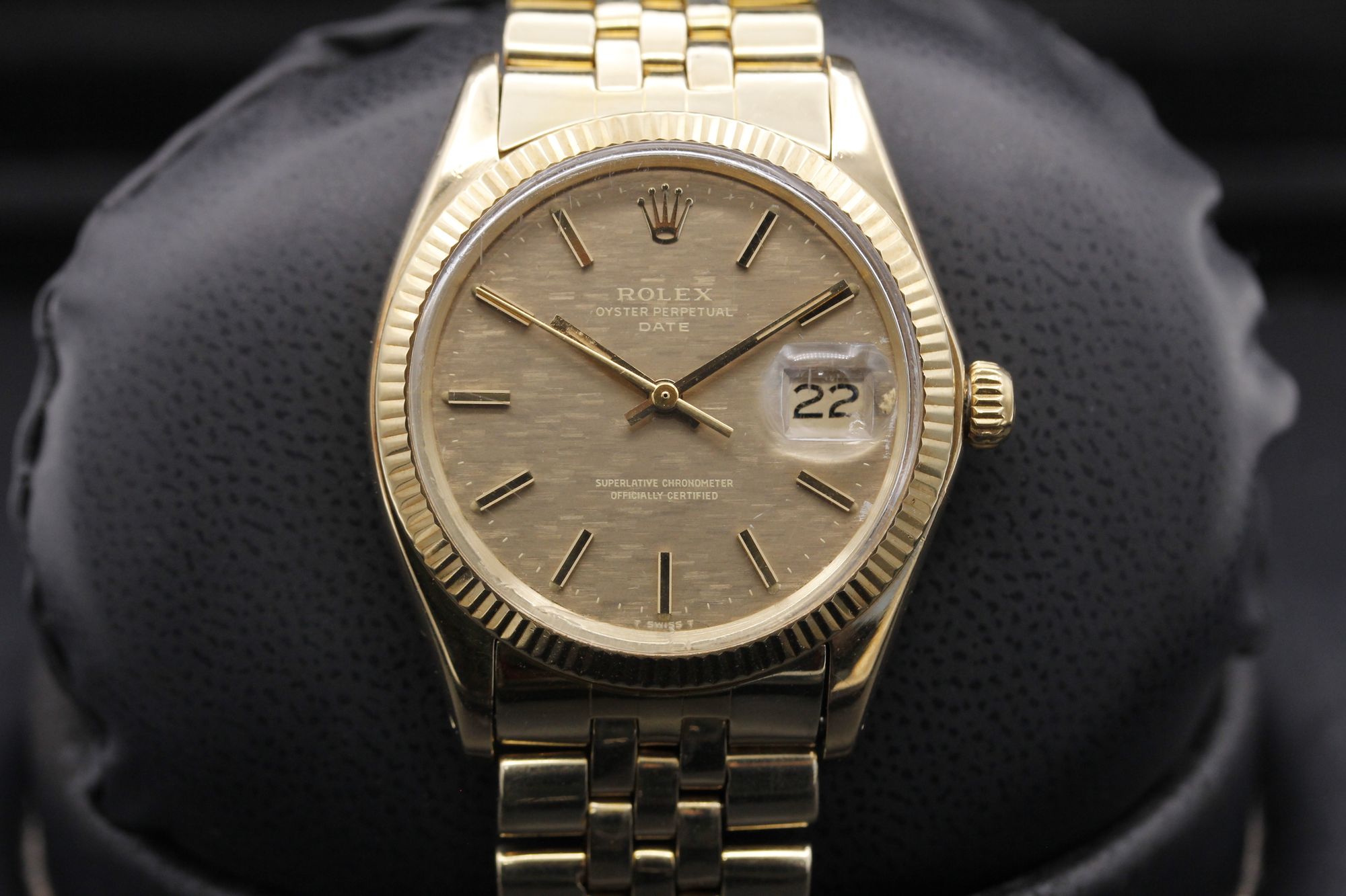 Rolex Date "14kt Solid Gold" - 1503 - Champagne Mosaic - Yellow Gold - 34mm - Very Good