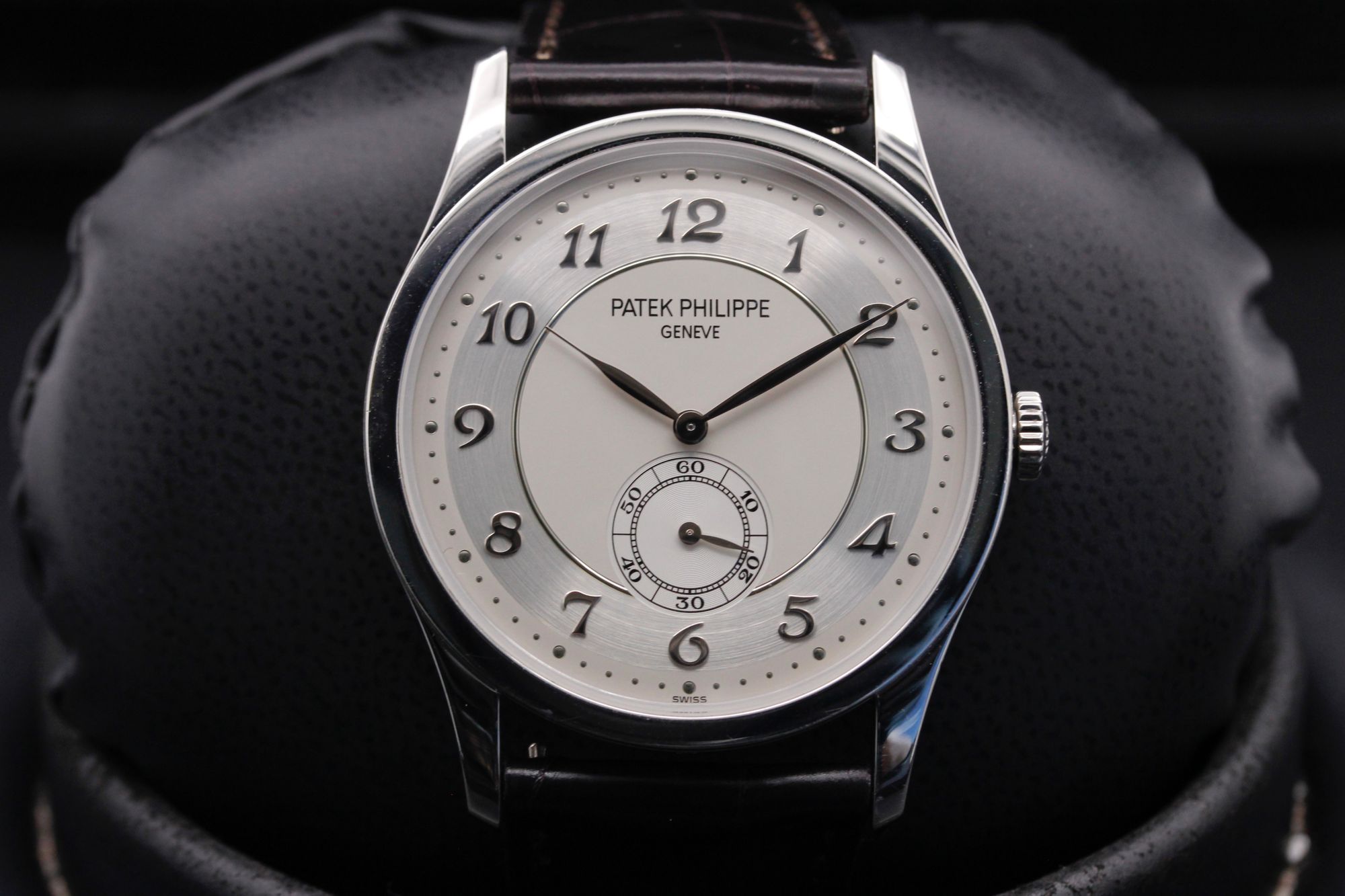 Patek Philippe Calatrava 5196P -Breguet Numerals -Platinum -37mm -Excellent