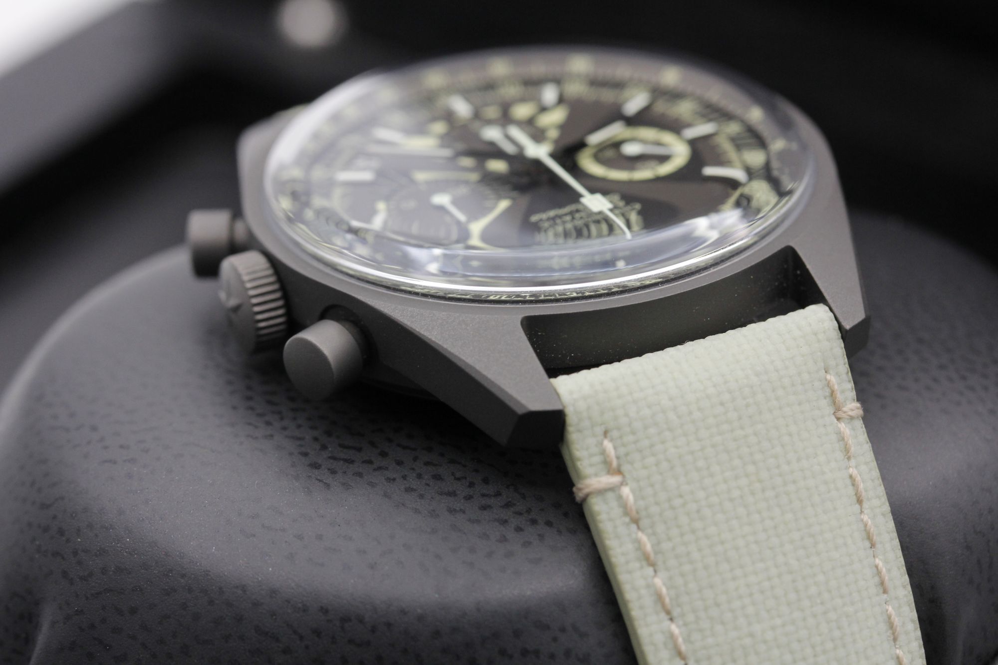 Pre-Owned Zenith Chronomaster Revival 