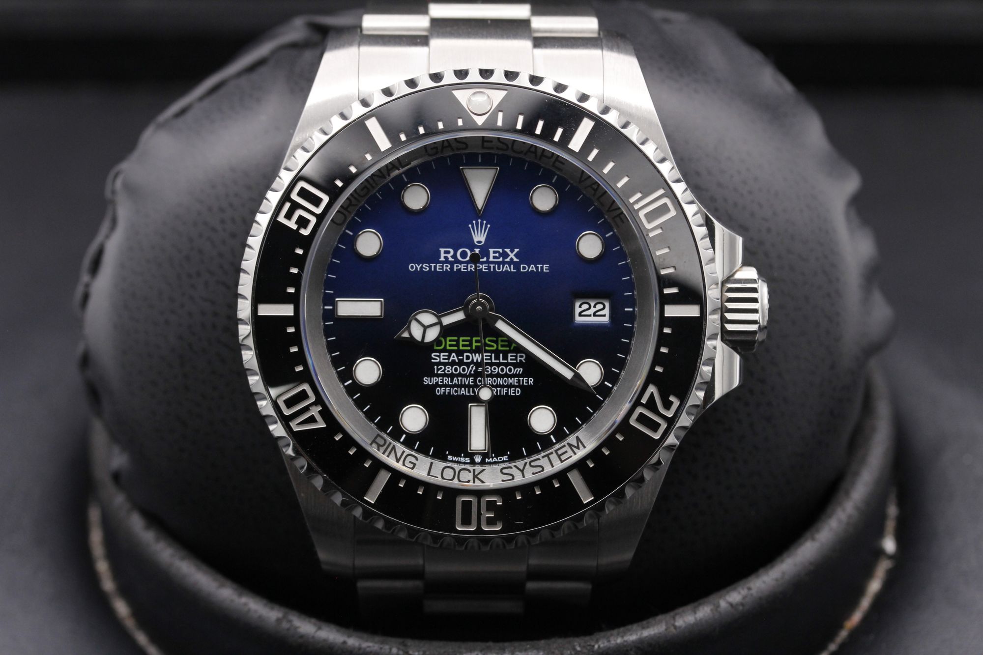 Rolex Deep Sea-Sea Dweller "James Cameron" - 136660 - D-Blue - NOV 2022 - Mint