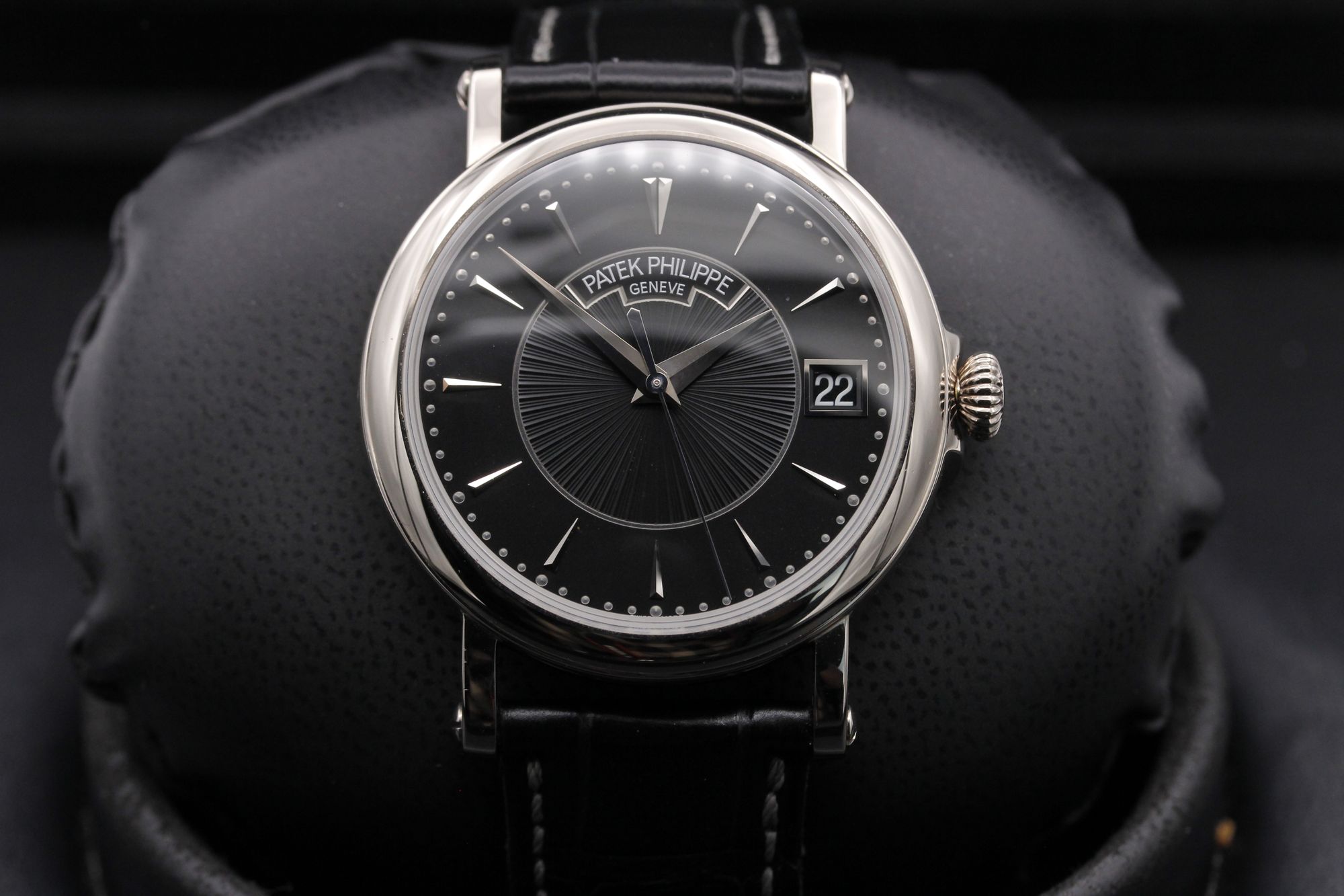 Patek Philippe Calatrava Officer Case -5153G -Black -White Gold-38mm -Excellent