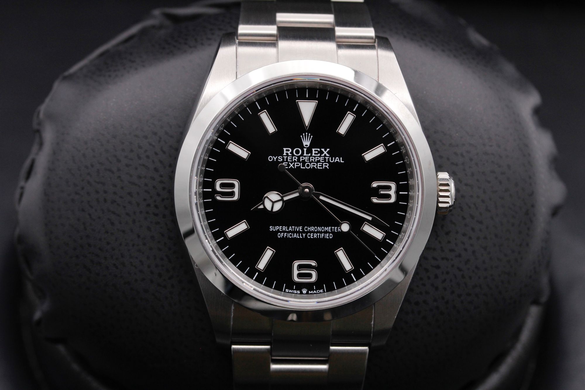 Rolex Explorer 36  - 124270 - Black - 2024 - Unpolished - Complete Set