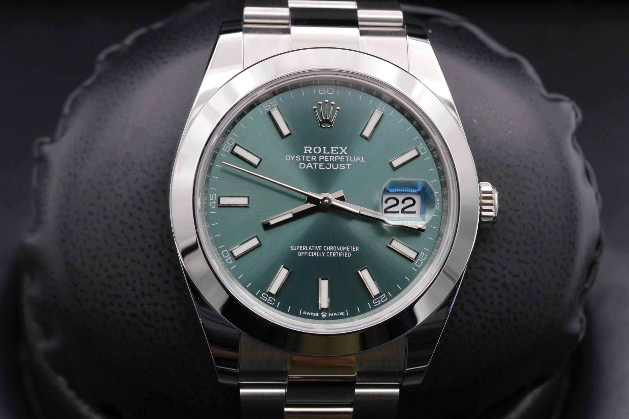 Rolex Datejust 41  - 126300 - Green Index - 2025 NEW - Complete Set