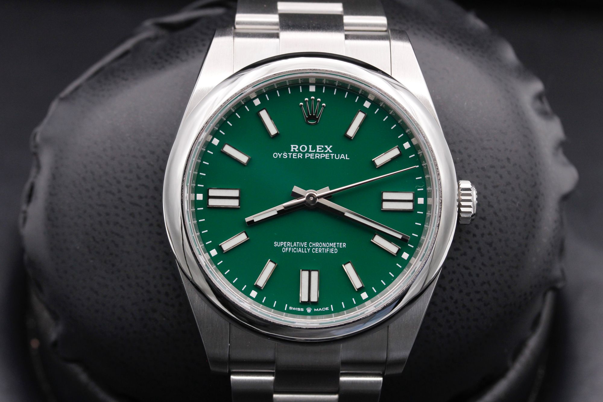 Rolex Oyster Perpetual 41  - 124300 - Green - Stainless Steel - 41mm - Mint