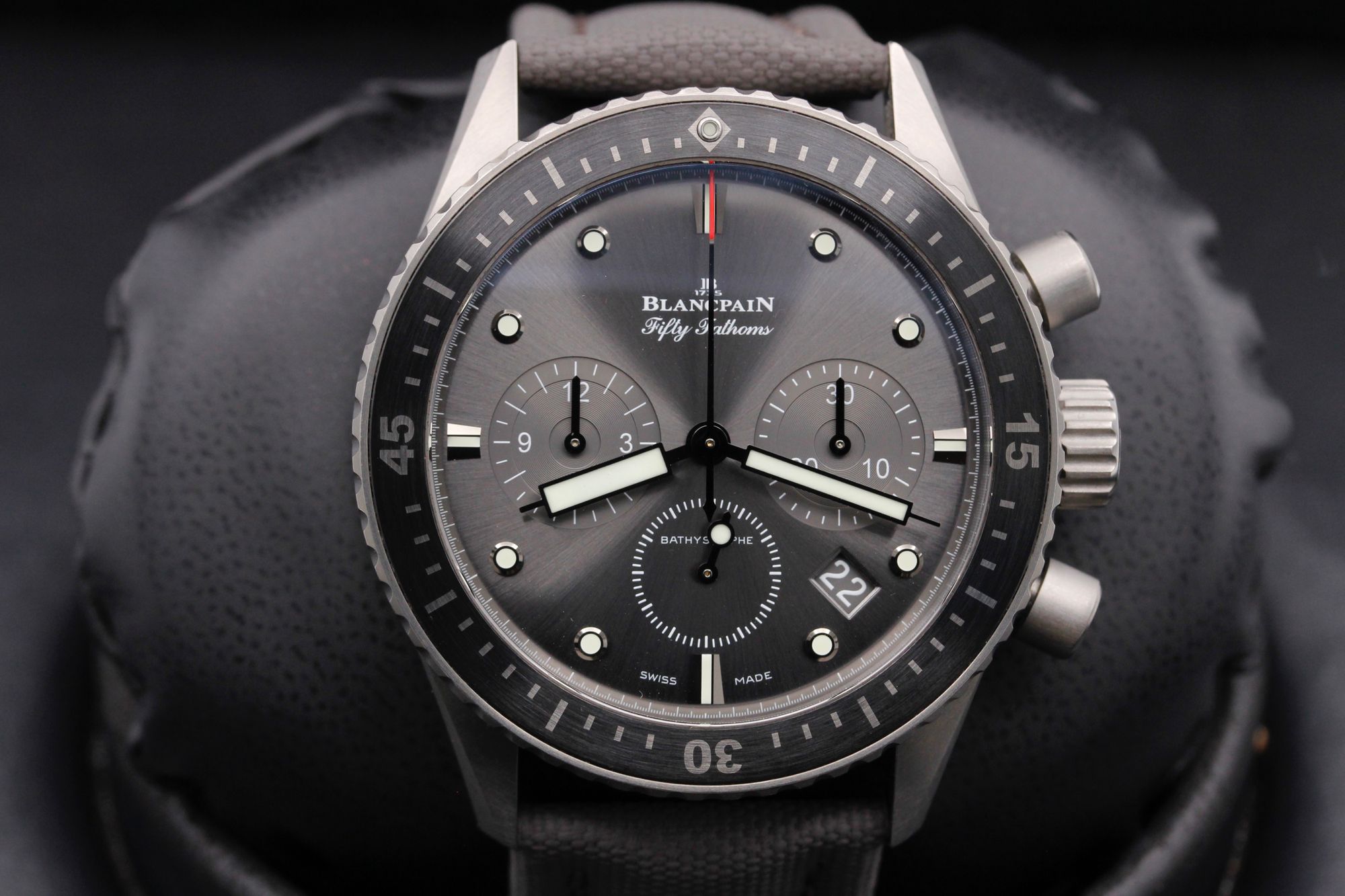 Blancpain Bathyscaphe Flyback 43  -5200-1210-G52A -Grey -Titanium -43mm -Mint