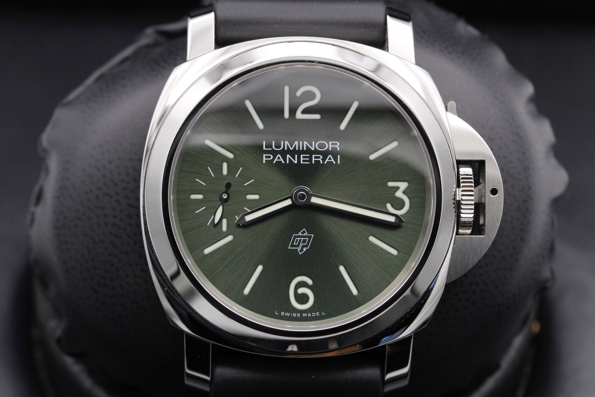 Panerai Luminor Base Logo "Boutique Edition" - PAM 01624 - Green - Stainless Steel - 44mm - Excellent - Never Refinished