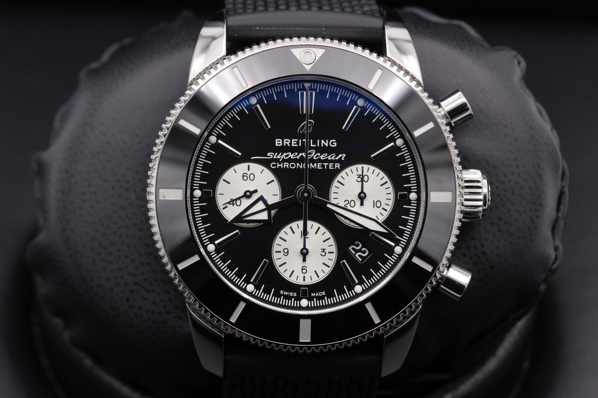 Breitling Superocean Heritage II  - AB0162121B1S1 - Black w. Silver Subdials - Stainless Steel - 44mm - Excellent