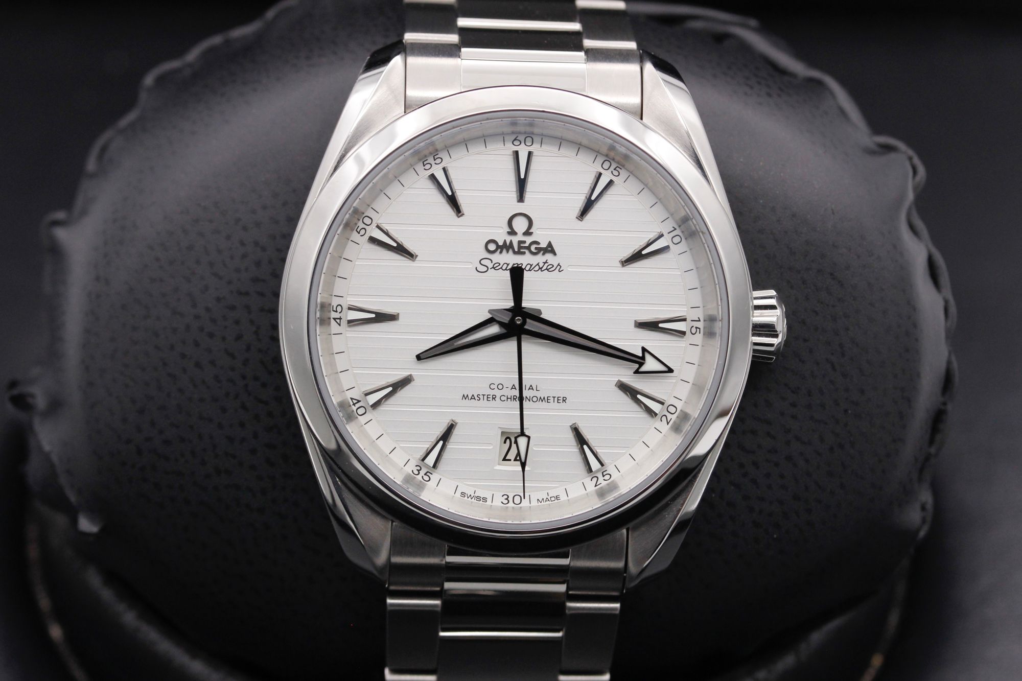 Omega Seamaster Aqua Terra  - 220.10.38.20.02.001 - Silver - Stainless Steel - 38mm - Mint