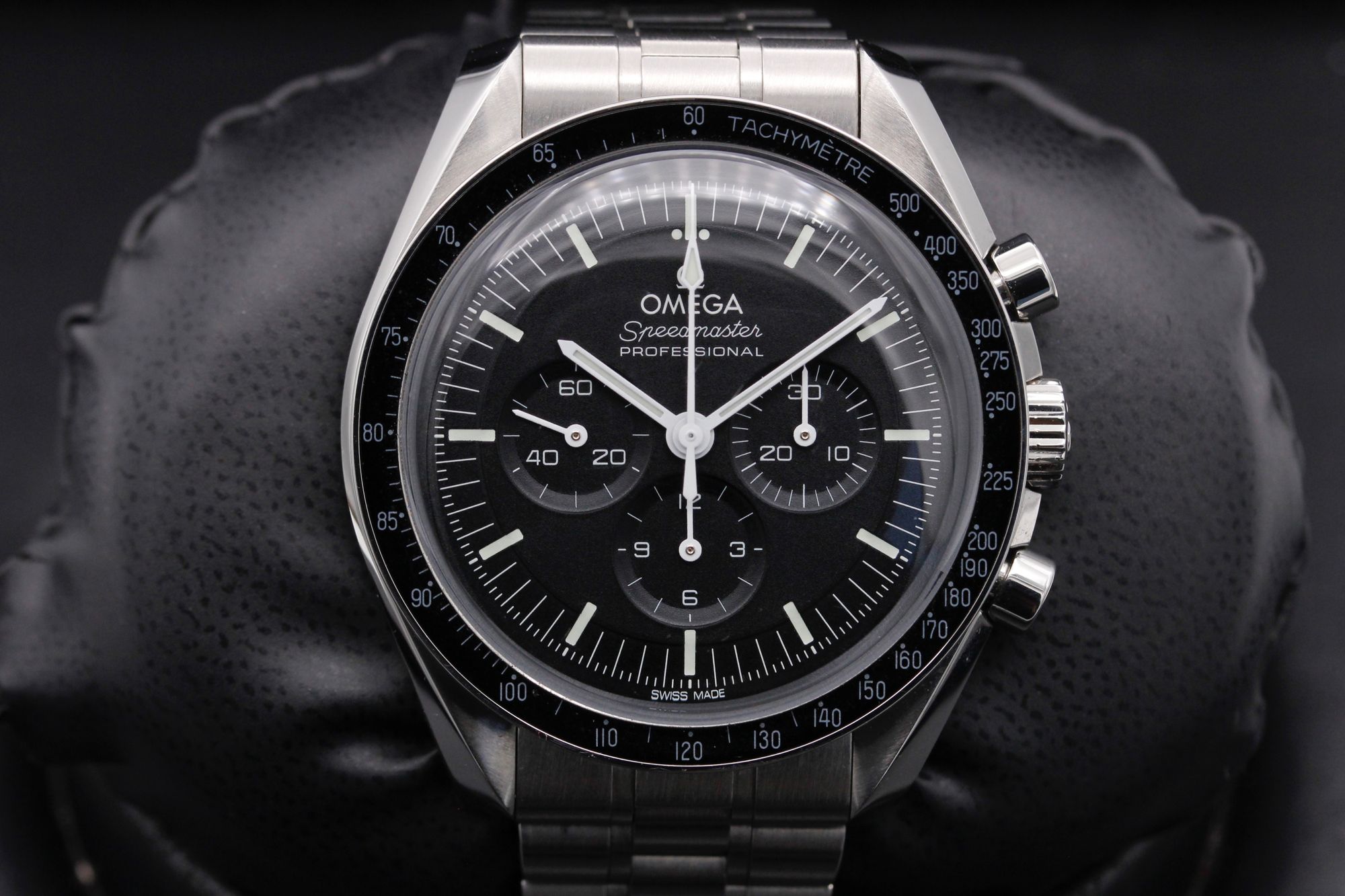 Omega Speedmaster Moonwatch "Hesalite" - 310.30.42.50.01.001 - Black - Stainless Steel - 42mm - Mint