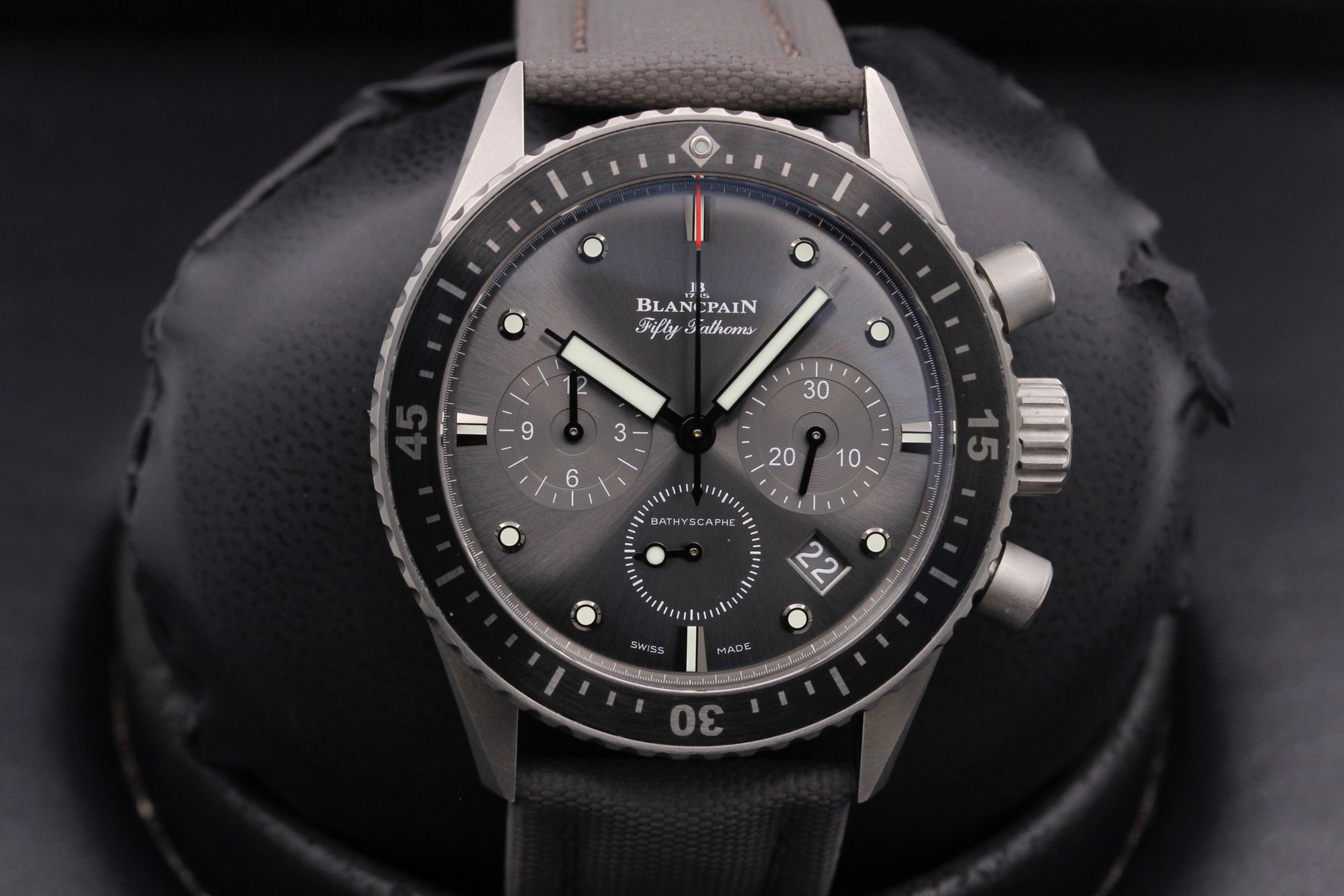 Blancpain Bathyscaphe Flyback 43  - 5200-1210-G52A - Grey - Titanium - 43mm - Mint