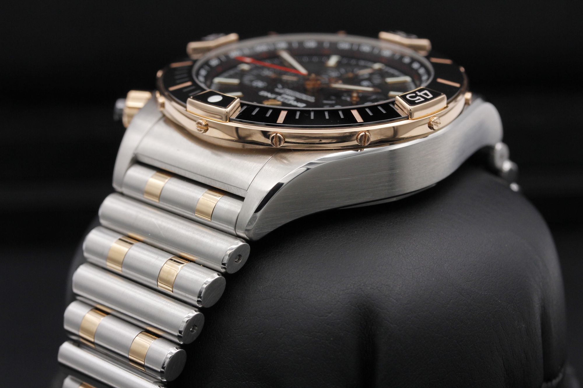 FSOT: Breitling Super Chronomat B01 44  - UB0136251B1U1 - Black - Two Tone Rose Gold - 44mm - Mint image 5