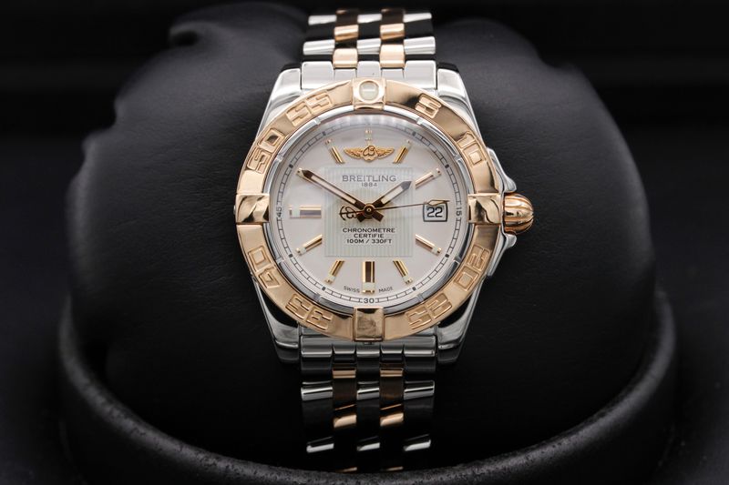 Pre-Owned Breitling Galactic 32 C71356 | OC WATCH GUY