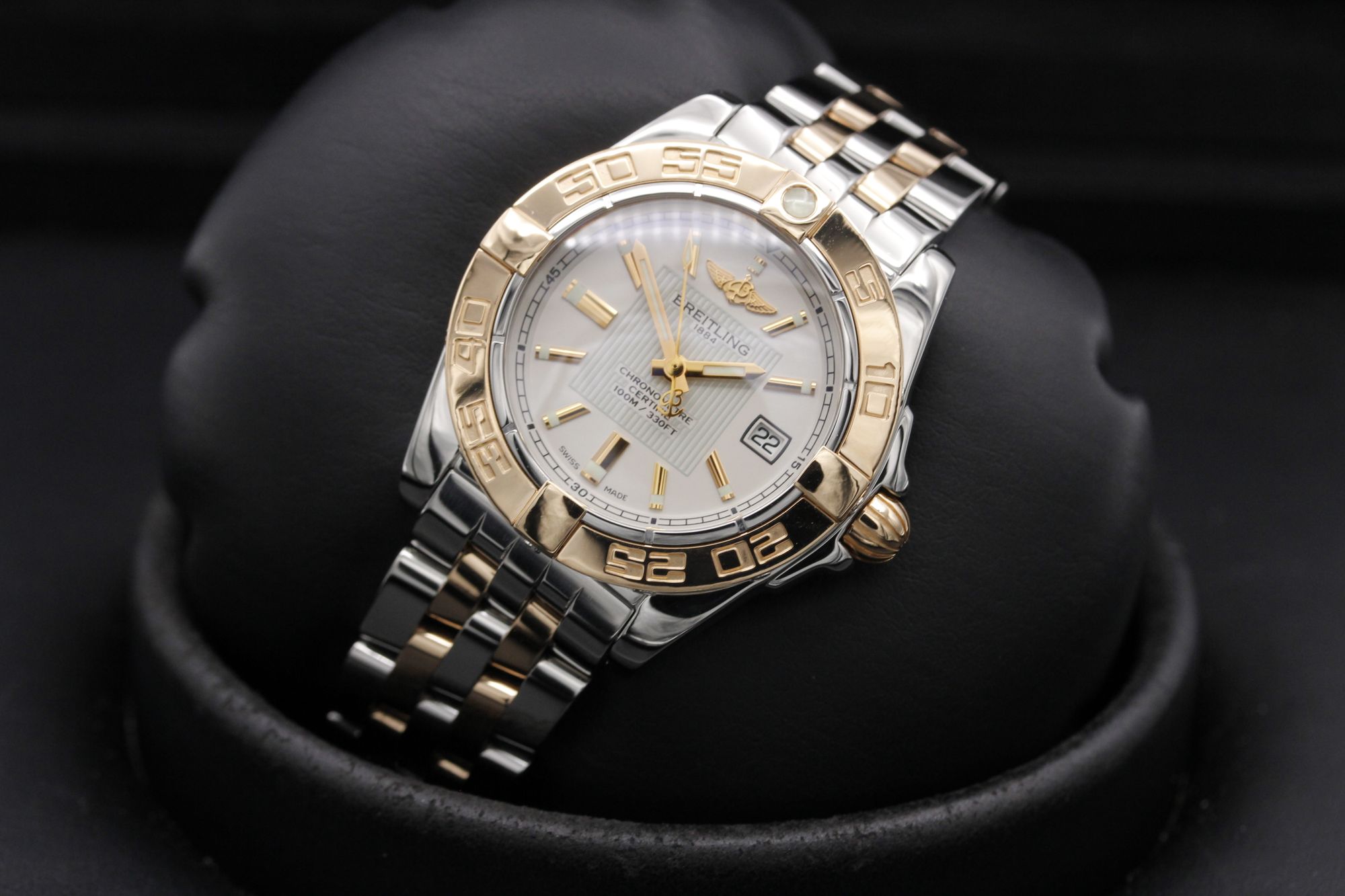 Pre-Owned Breitling Galactic 32 C71356 | OC WATCH GUY