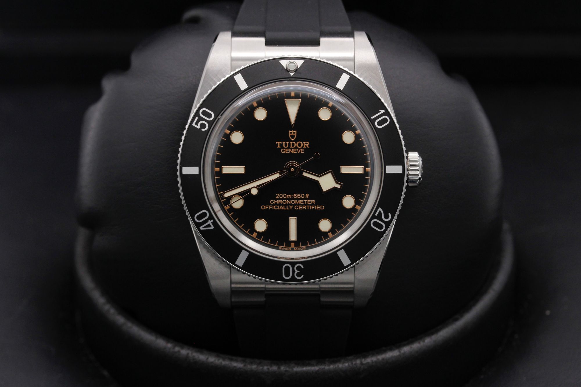 8/25 出品停止Tudor「Black Bay 54」79000n Tudor Black Bay 54 (79000N-0001) Tudor Watch Review - YouTube