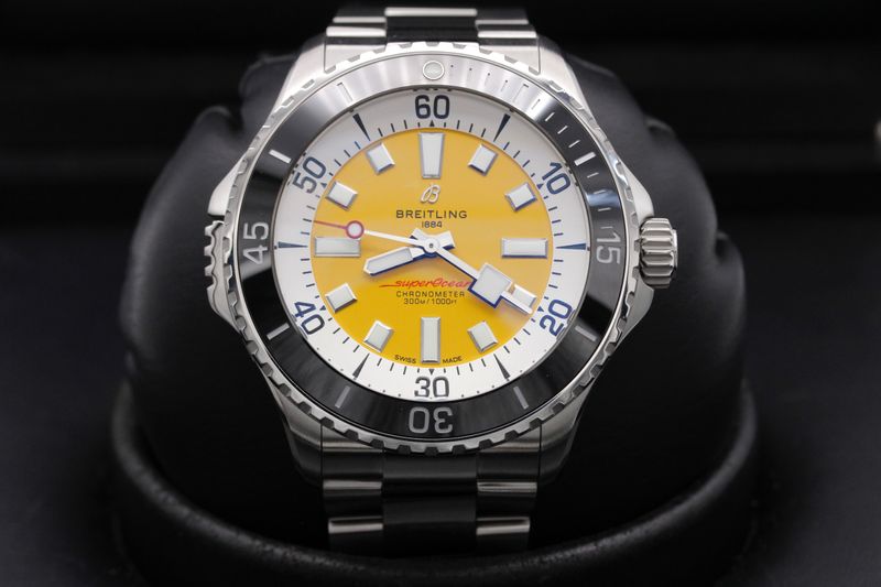 Breitling Breitling Superocean Automatic "UK Edition" A173781A1I1A1