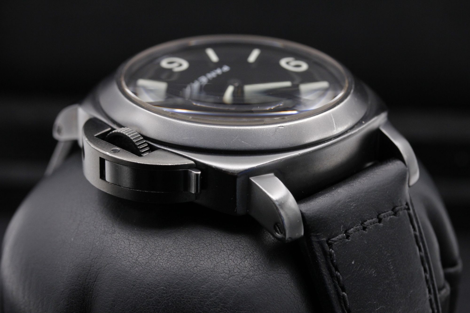 FSOT: Panerai Luminor "L SWISS L" - PAM 00009 - Black - Stainless Steel / PVD - 44mm - Very Good image 4