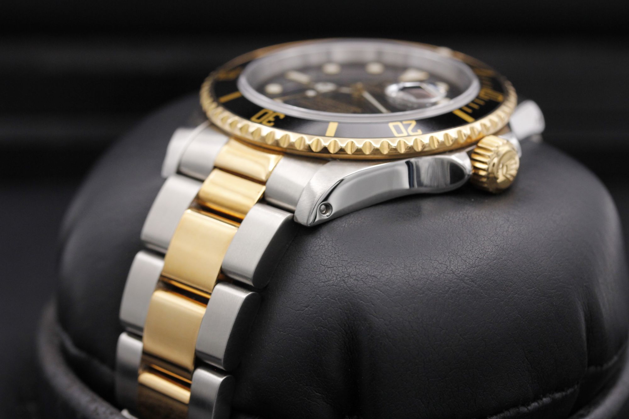 FSOT: Rolex Submariner - 16613 - Black - Stainless Steel / Yellow