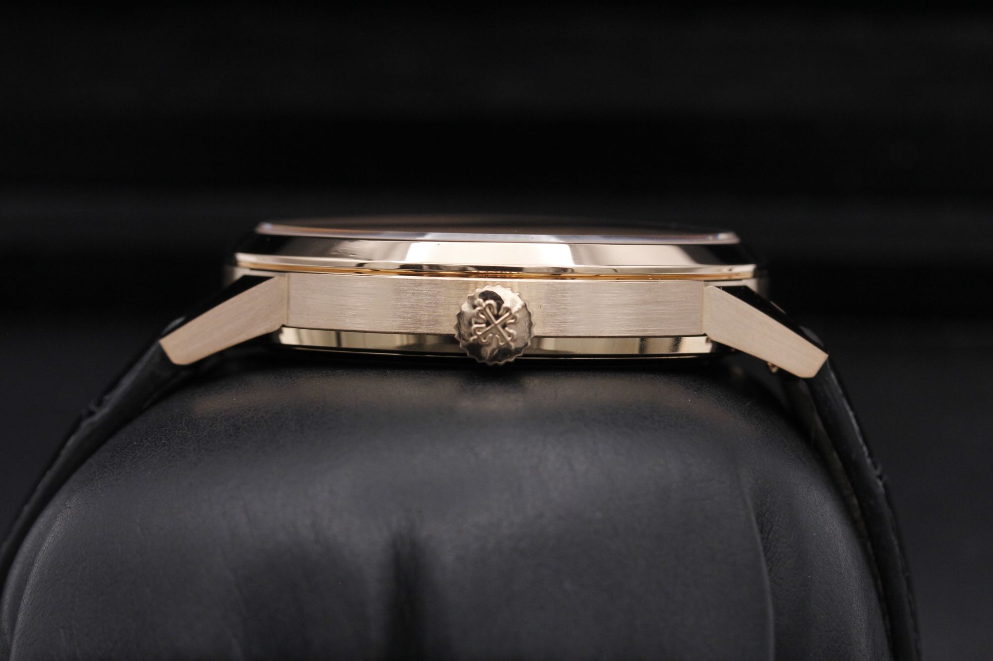 FSOT: Patek Philippe Annual Calendar "Regulator" - 5235/50R-001 - Black - Rose Gold - 40.5mm - Mint image 3