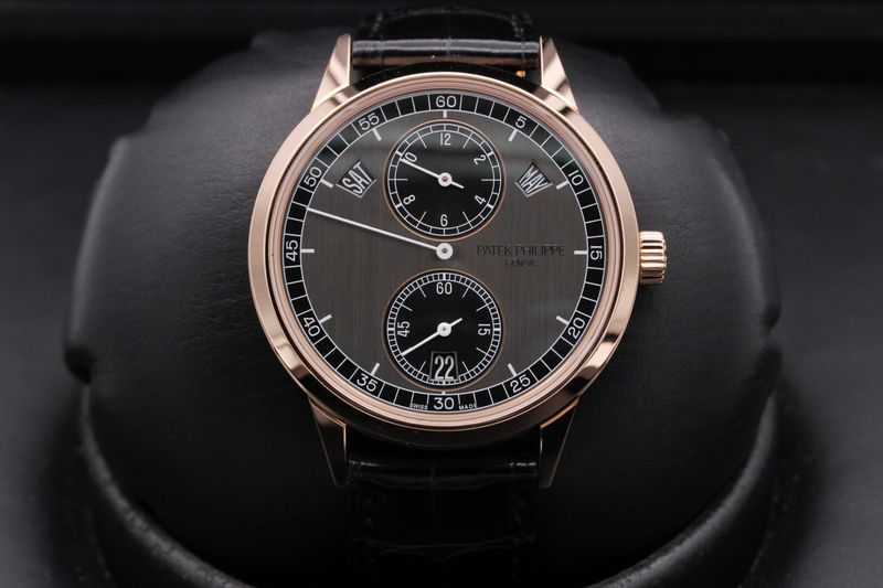Patek Philippe Patek Philippe Annual Calendar "Regulator" 5235/50R-001
