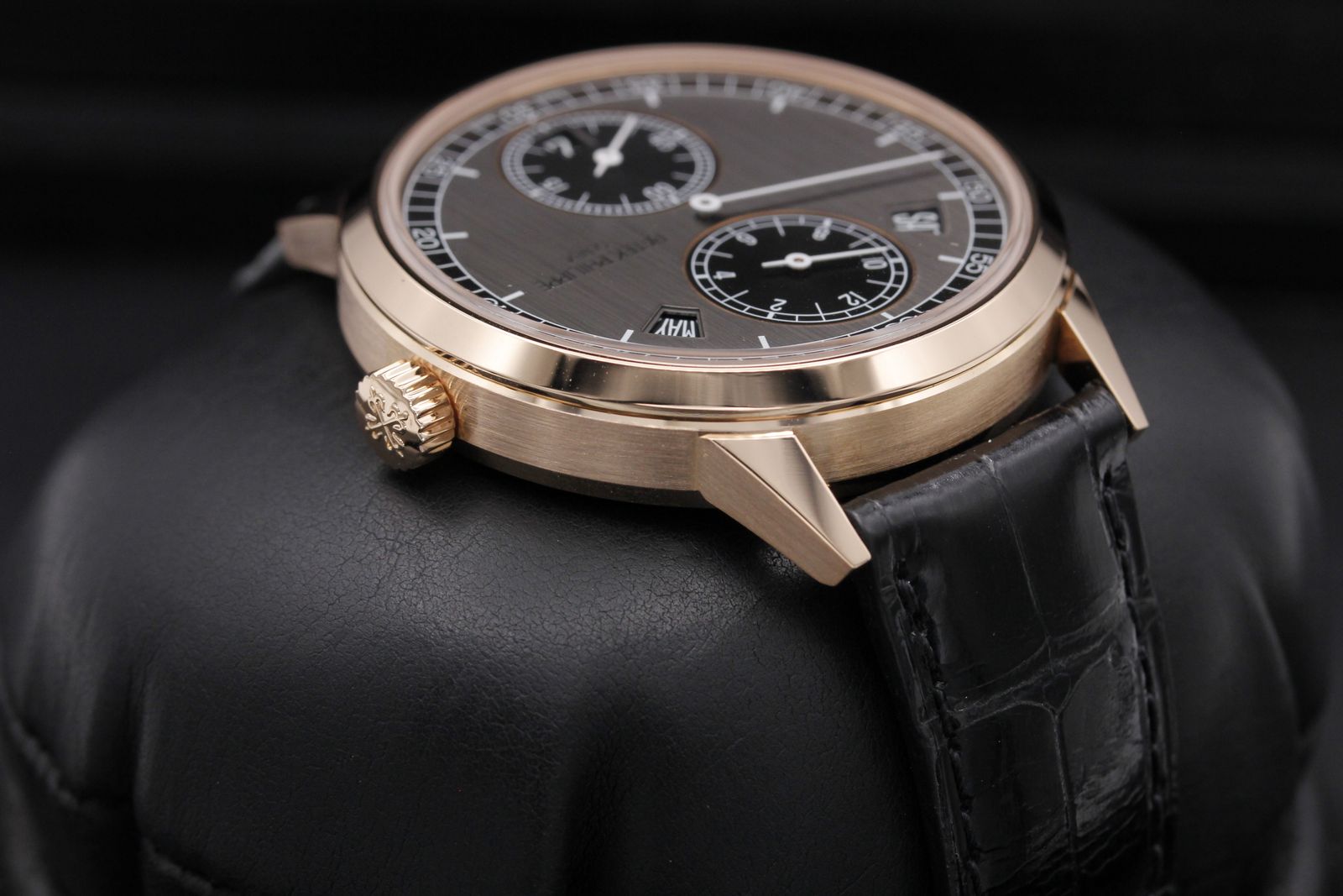 FSOT: Patek Philippe Annual Calendar "Regulator" - 5235/50R-001 - Black - Rose Gold - 40.5mm - Mint image 4