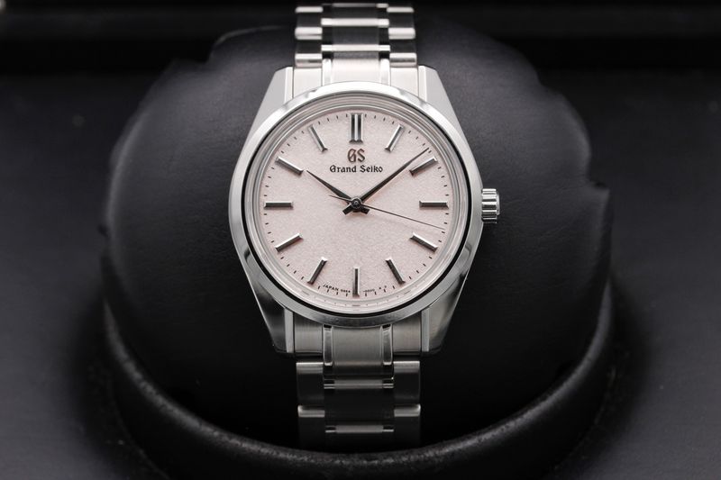 Grand Seiko Grand Seiko Heritage 55th Anniversary Limited Edition "Sakura-kakushi" SBGW289