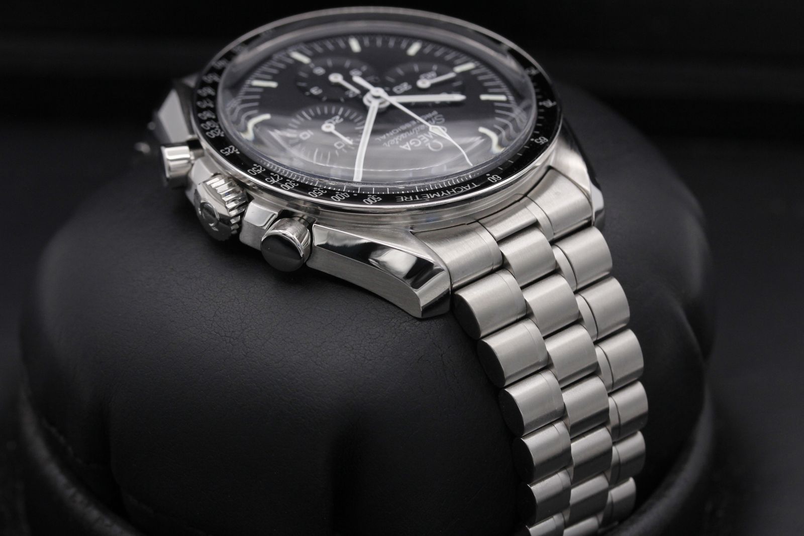 FSOT: Omega Speedmaster Hesalite - 310.30.42.50.01.001 - Black - Stainless Steel - 42mm - Mint image 4