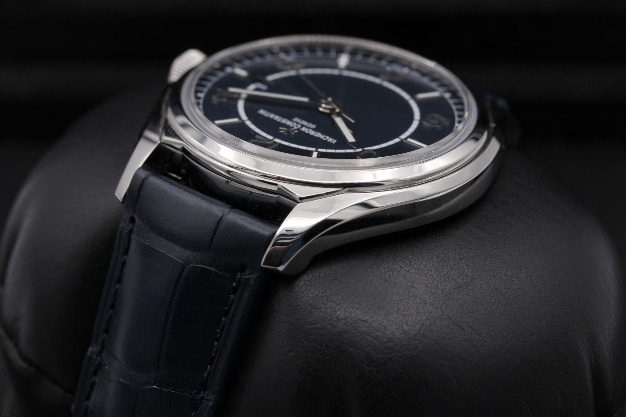 FSOT: Vacheron Constantin Fiftysix  - 4600E/000A-B487 - Blue - Stainless Steel - 40mm - Mint image 5