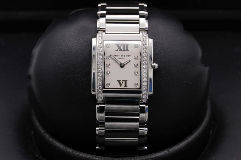Patek Philippe Patek Philippe Twenty~4 4910/10A-011