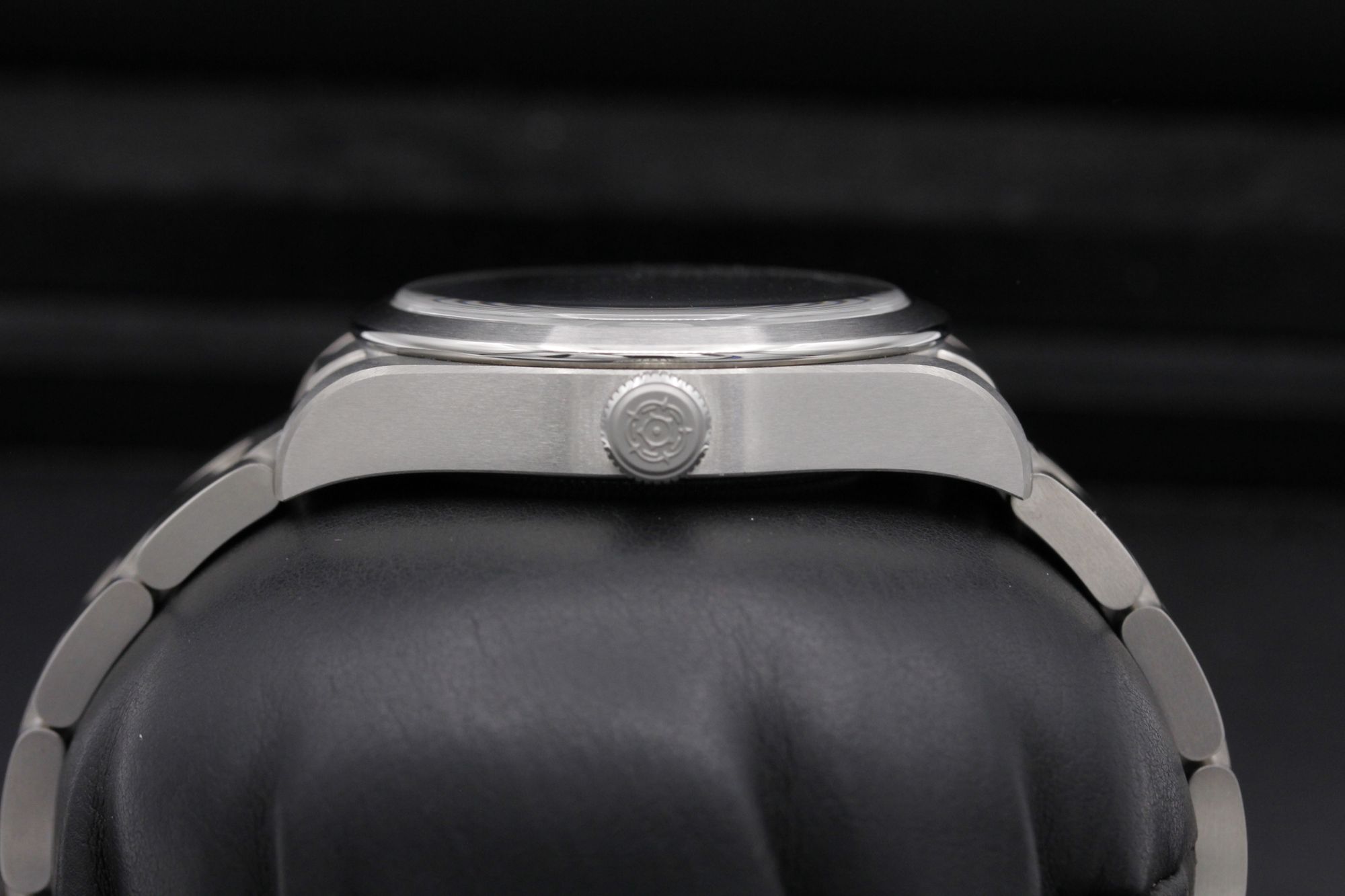 FSOT: Tudor Ranger  - 79930 - Black - Stainless Steel - 36mm - Excellent image 3