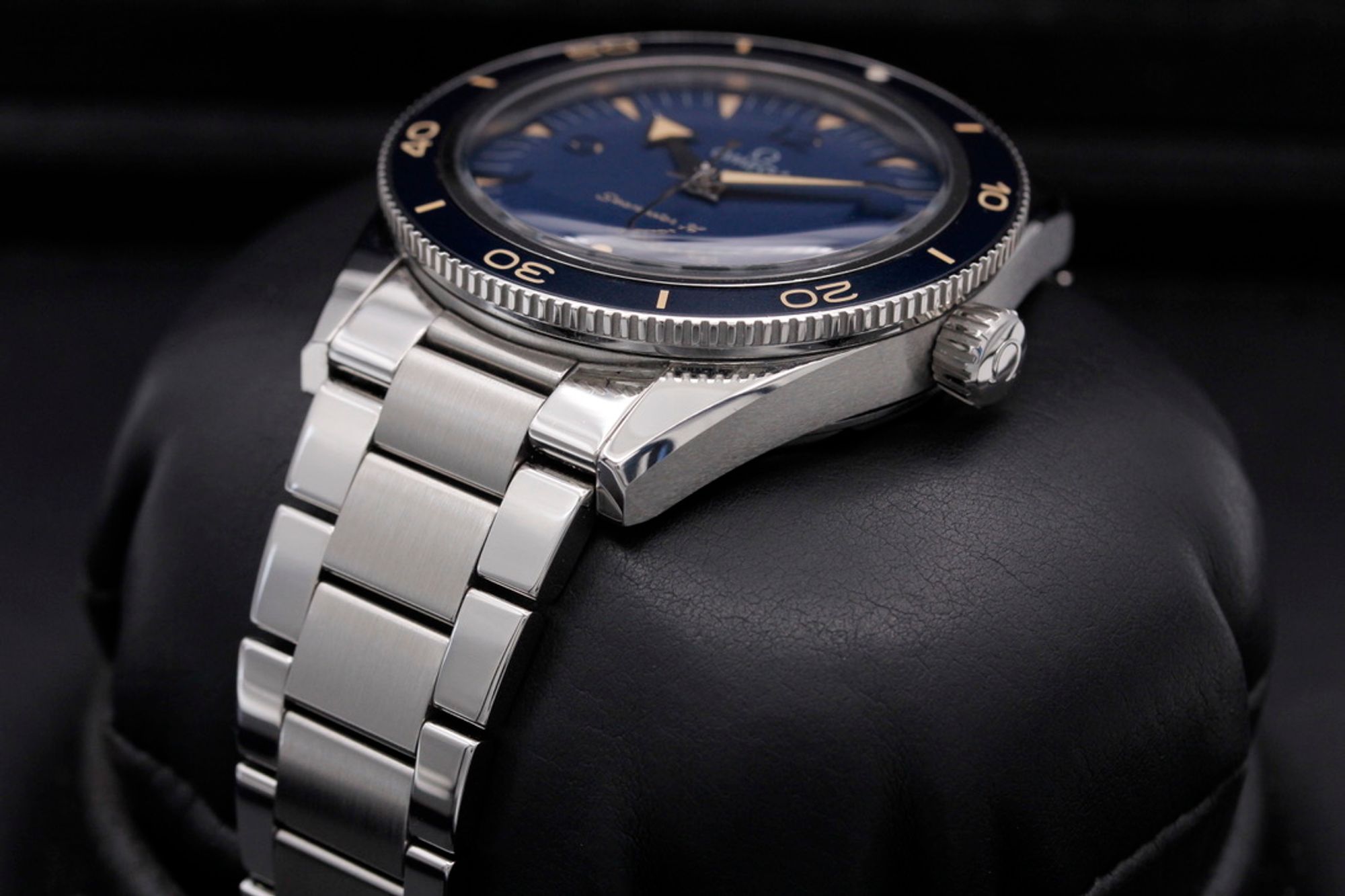 FSOT: Omega Seamaster 300  - 234.30.41.21.03.001 - Blue - Stainless Steel - 41mm - Excellent - Never Polished image 2