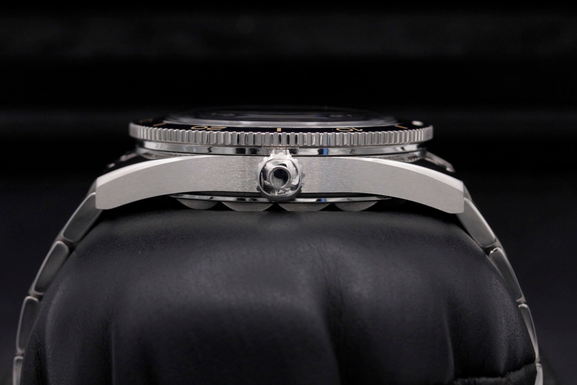 FSOT: Omega Seamaster 300  - 234.30.41.21.03.001 - Blue - Stainless Steel - 41mm - Excellent - Never Polished image 3