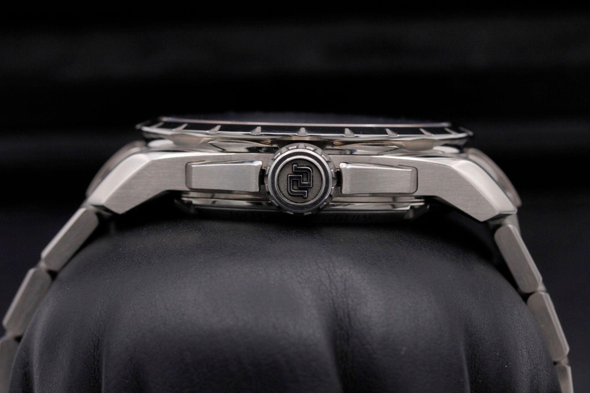 FSOT: Roger Dubuis Excalibur Monobalancier  - RDDBEX0956 - Skeleton - Titanium - 42mm - Excellent image 3