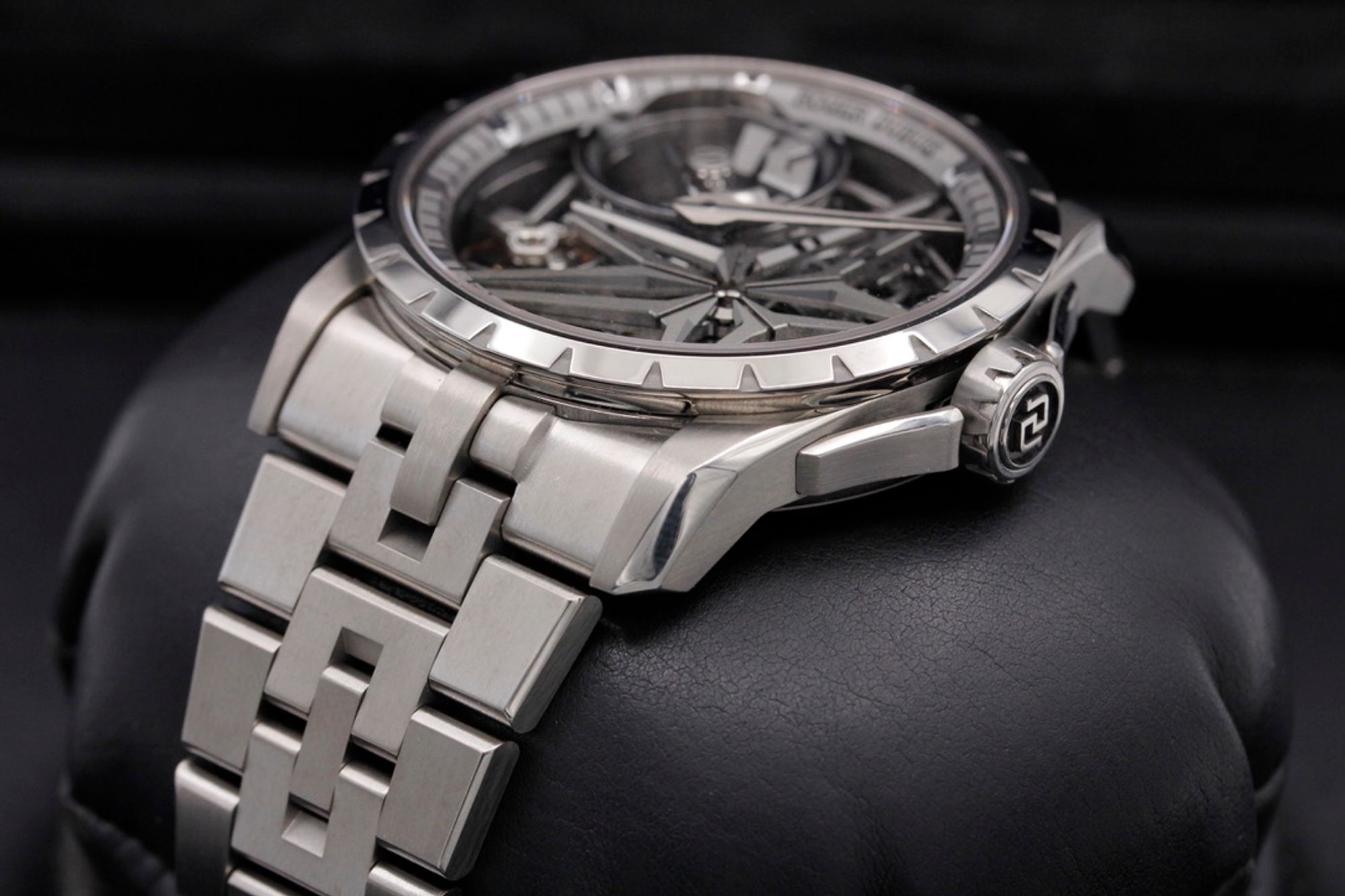 FSOT: Roger Dubuis Excalibur Monobalancier  - RDDBEX0956 - Skeleton - Titanium - 42mm - Excellent image 2