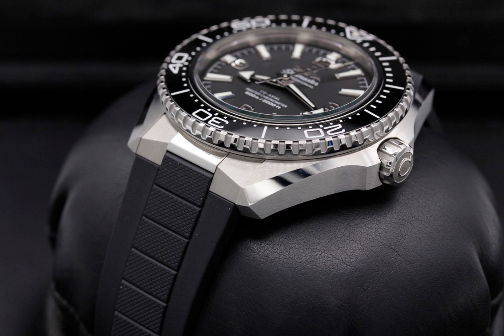 FSOT: Omega Seamaster Planet Ocean 600M  - 217.32.42.21.01.001 - Black - Stainless Steel - 42mm - Like New image 2