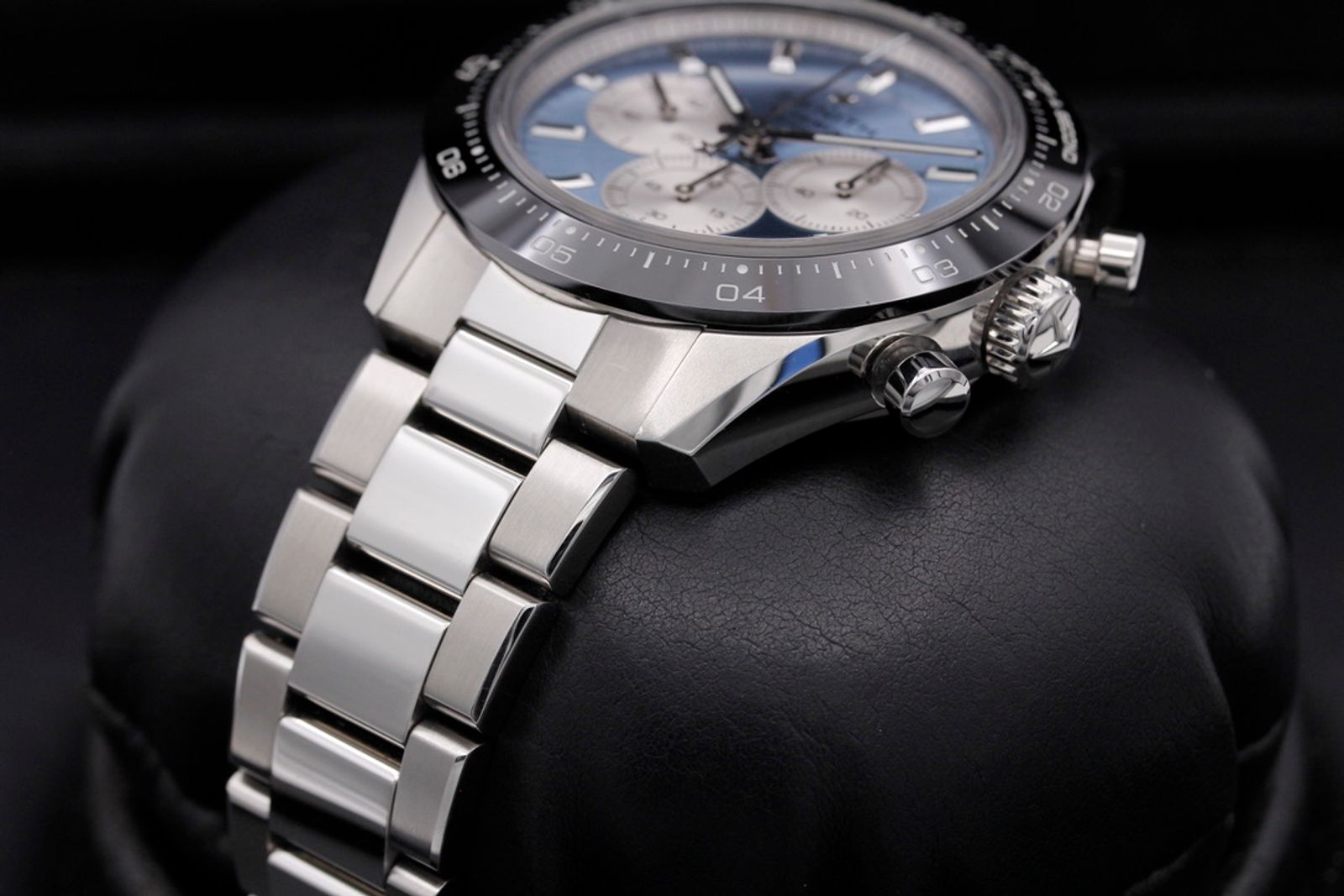 Pre-Owned Zenith Chronomaster Sport 03.3106.3600/55.M3100 | OC