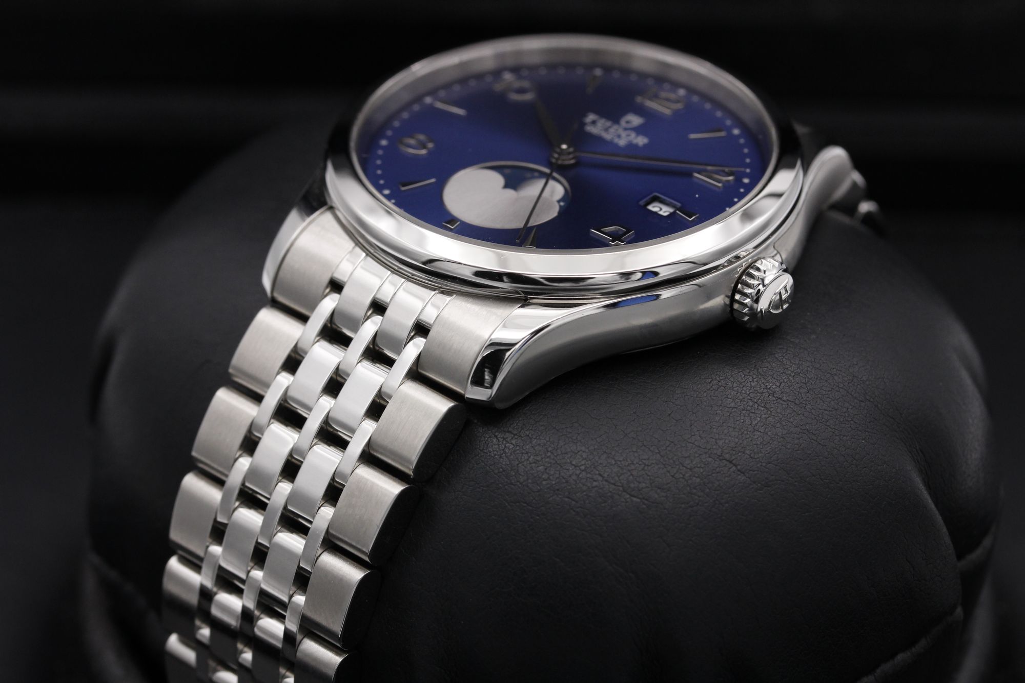 FSOT: Tudor 1926 Luna  - M91560-0002 - Blue - Stainless Steel - 39mm - New image 2