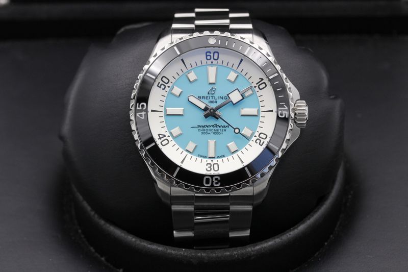 Breitling Breitling Superocean Automatic A17376211L2S2