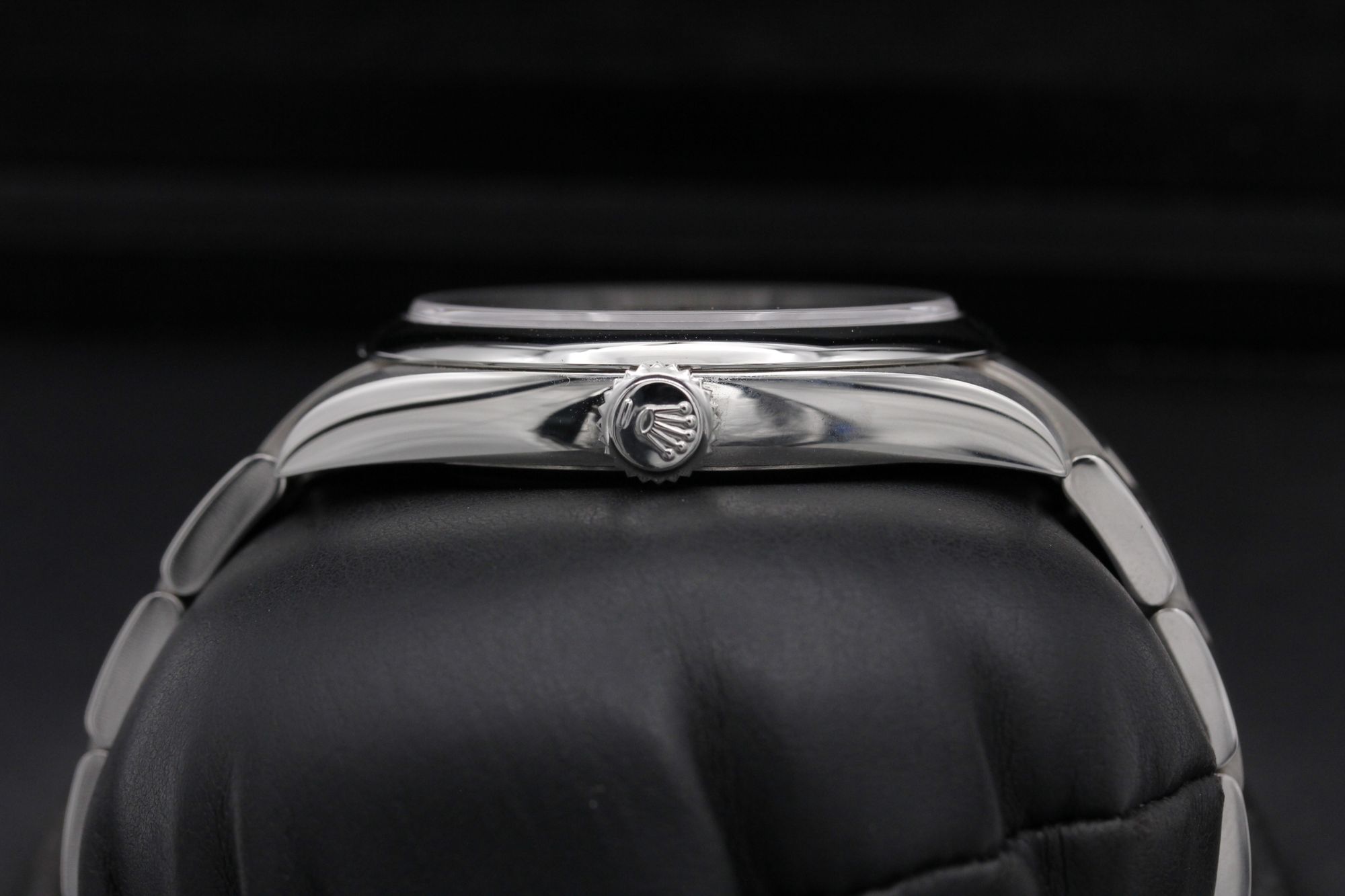 FSOT: Rolex Oyster Perpetual 41  - 134300 - Blue - Stainless Steel - 41mm - Mint image 3