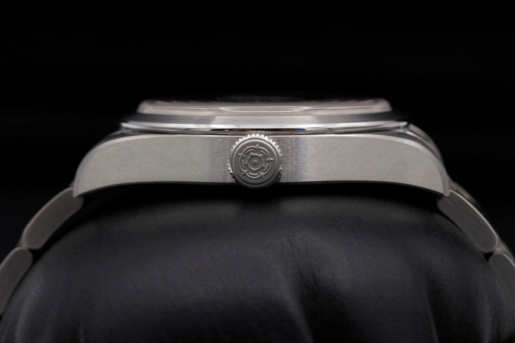 FSOT: Tudor Ranger "Dune" - 79950 - Beige - Stainless Steel - 39mm - Like New image 3