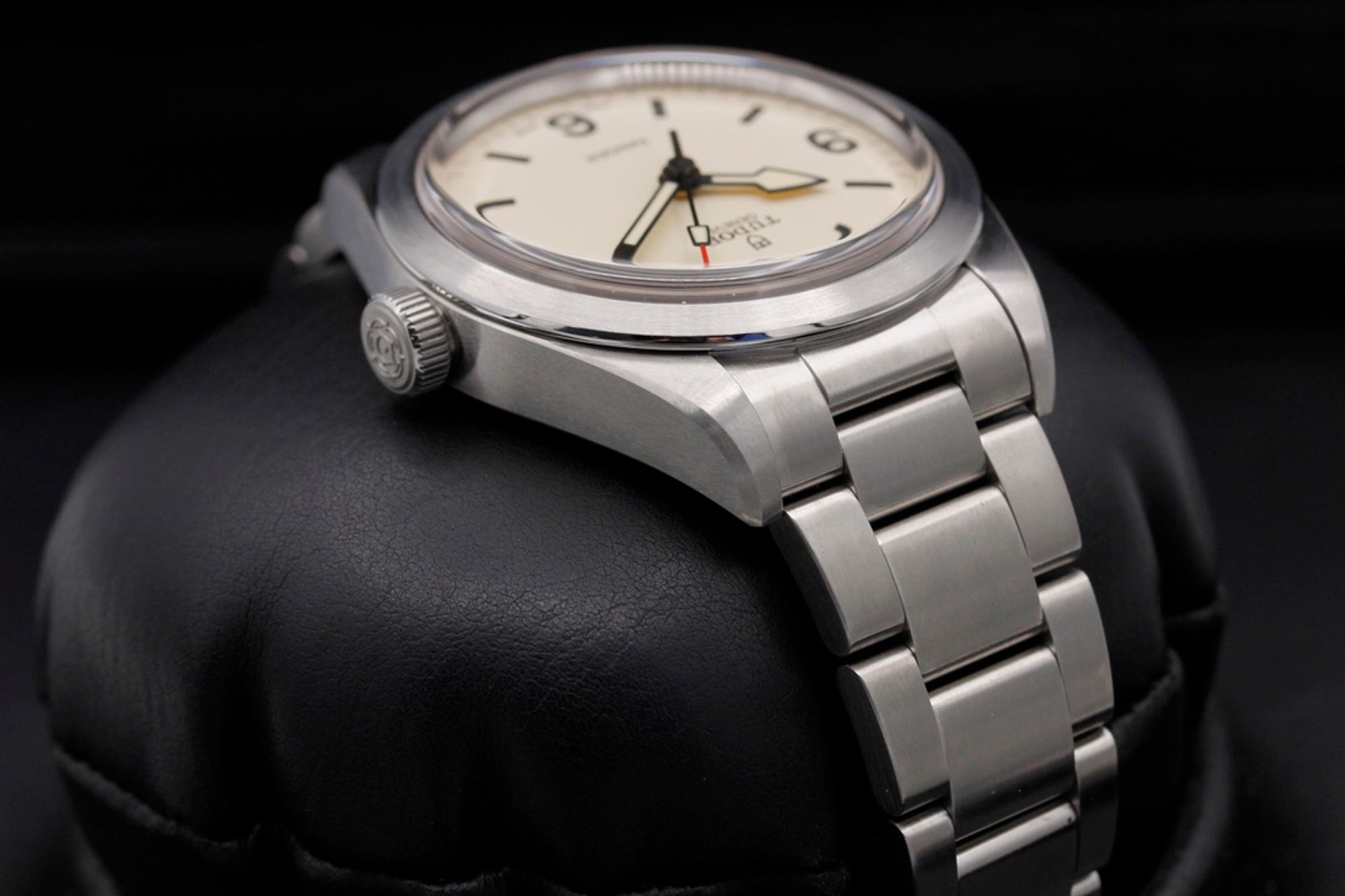 FSOT: Tudor Ranger "Dune" - 79950 - Beige - Stainless Steel - 39mm - Like New image 4