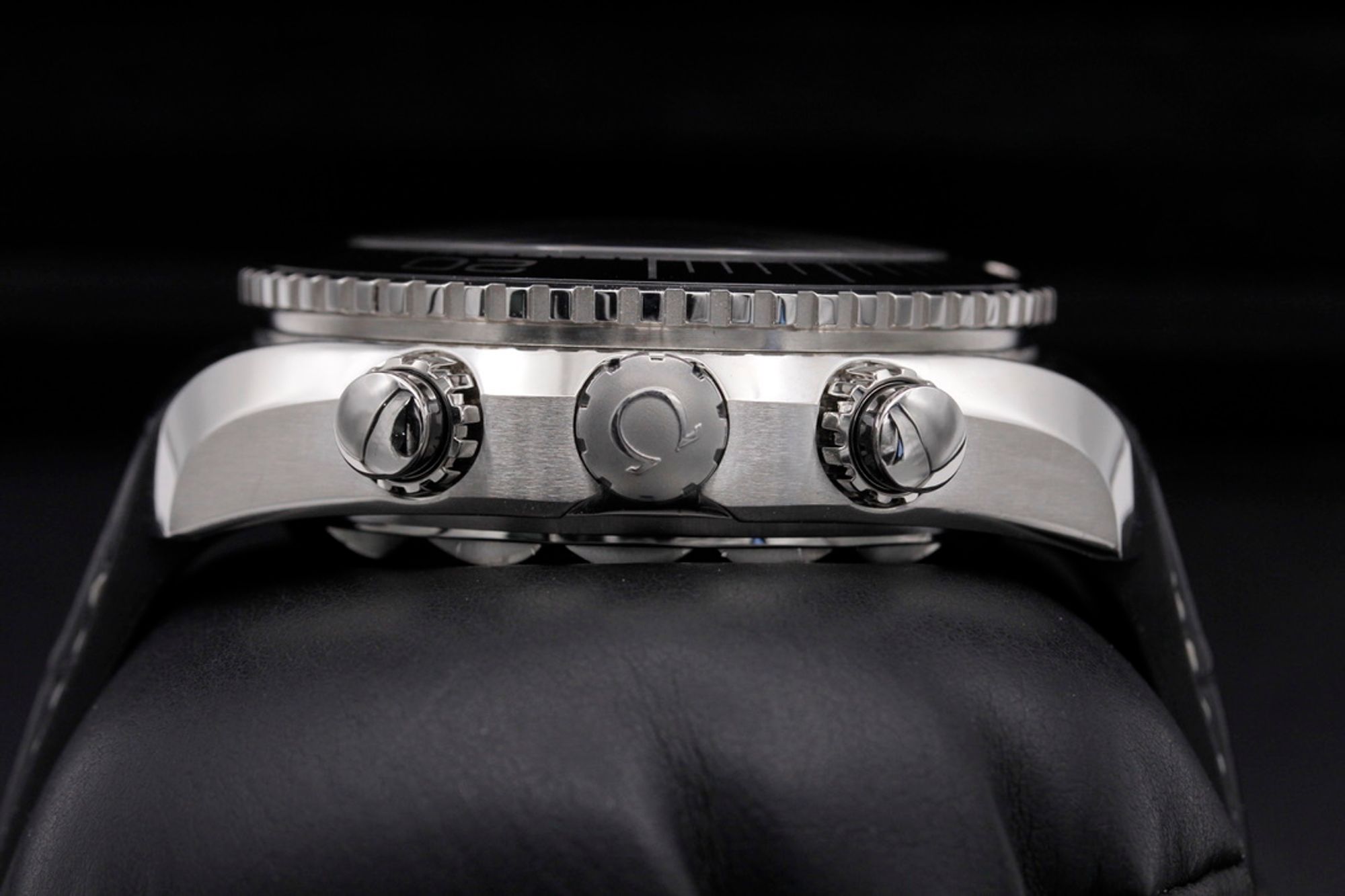 FSOT: Omega Planet Ocean 600M Chronograph  - 215.33.46.51.01.001 - Black - Stainless Steel - 45.5mm - Excellent image 3