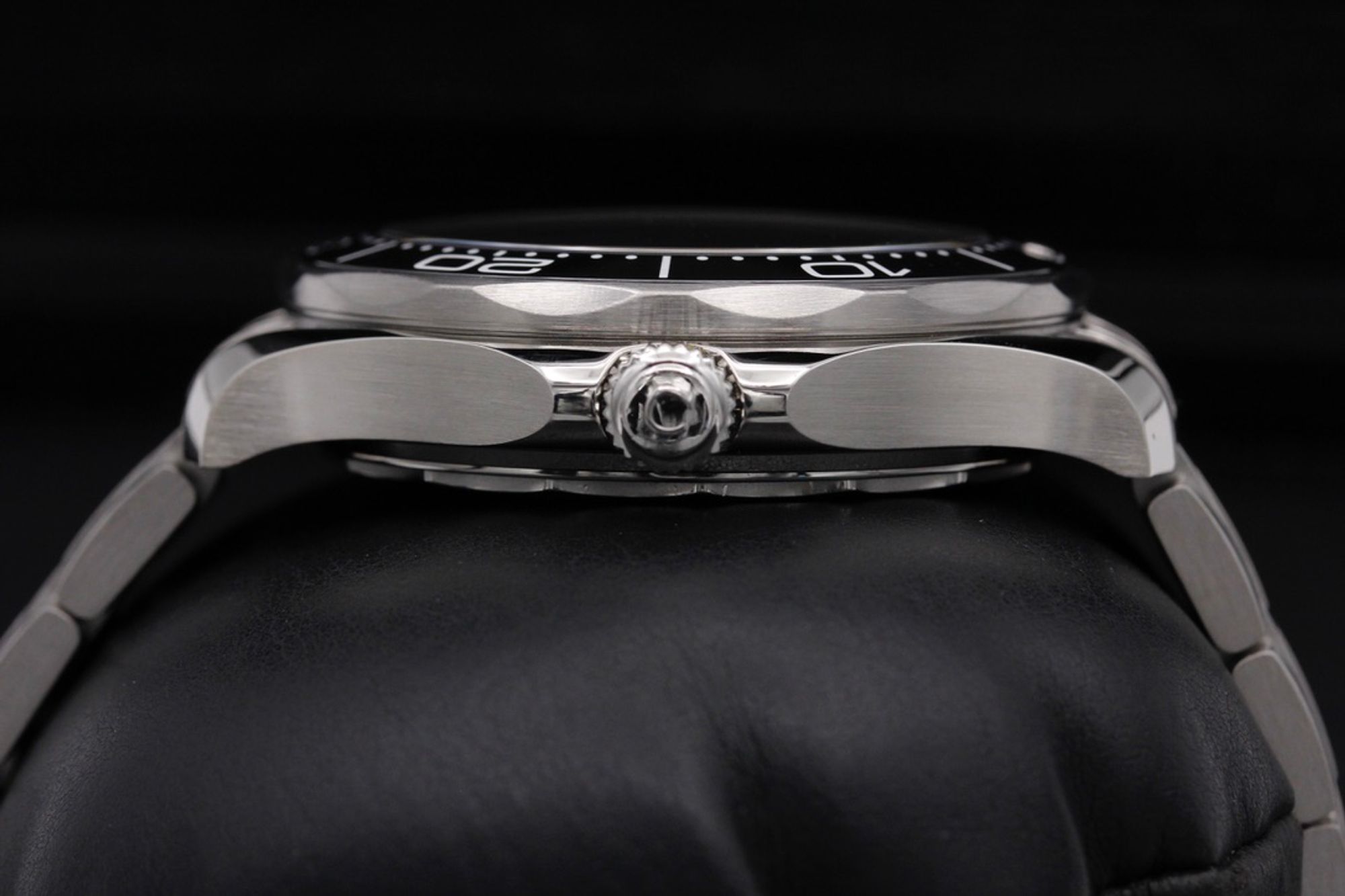 FSOT: Omega Seamaster 300M  - 210.30.42.20.01.001 - Black - Stainless Steel - 41mm - Mint image 3